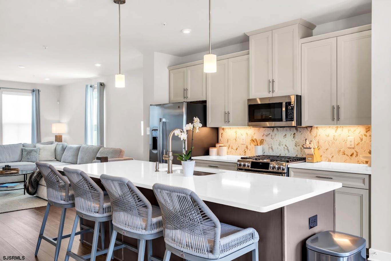 2605 Christina Ln Unit: 2605