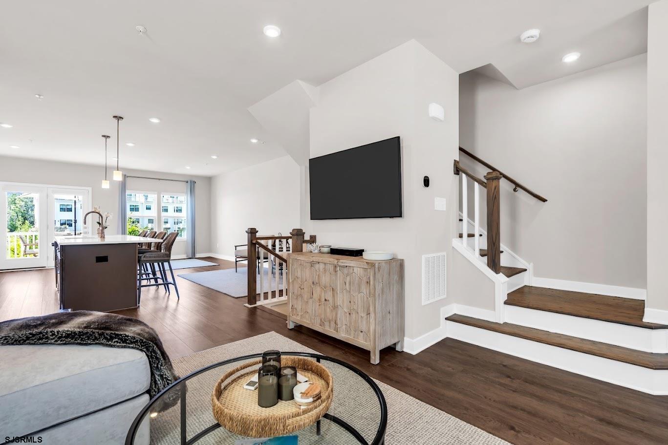 2605 Christina Ln Unit: 2605