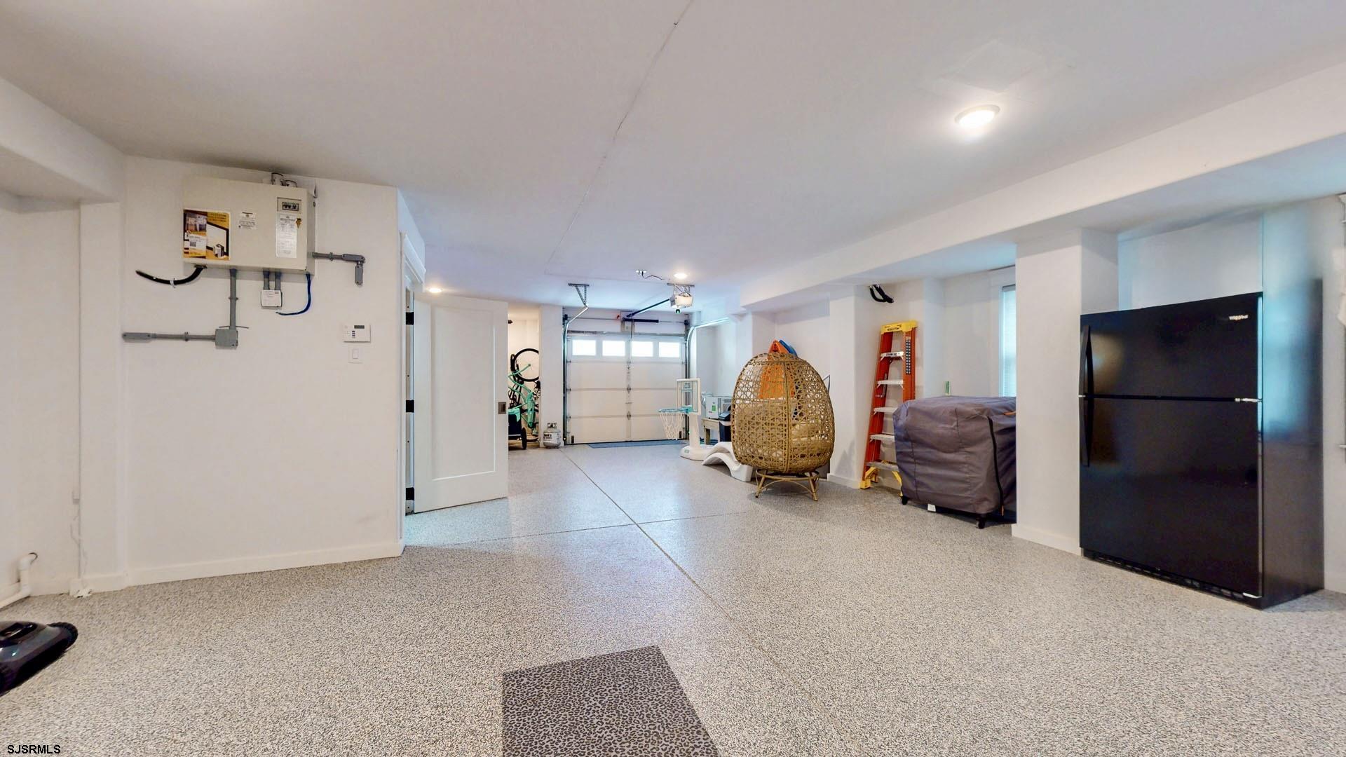 625 Bay Avenue