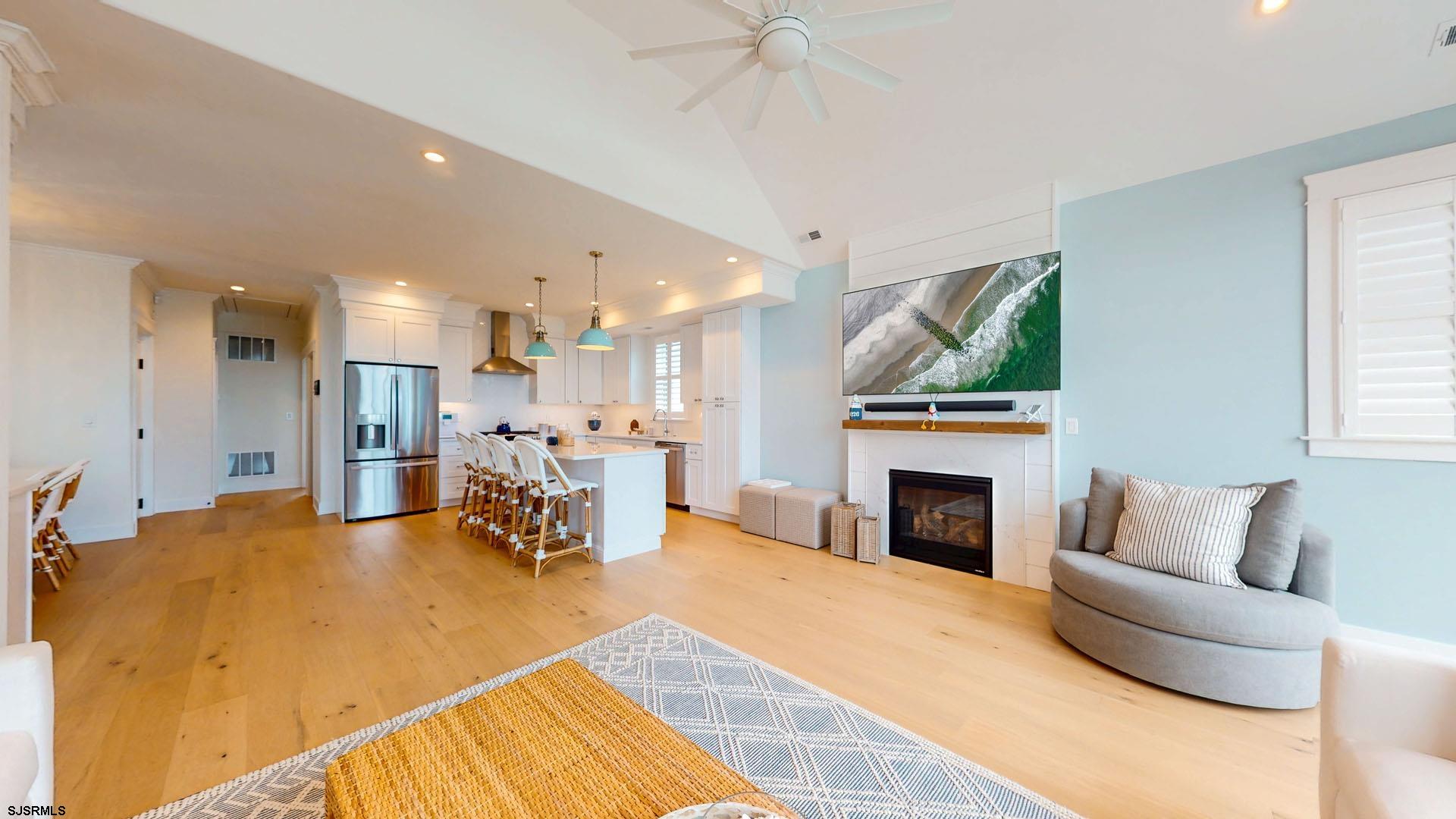 625 Bay Avenue