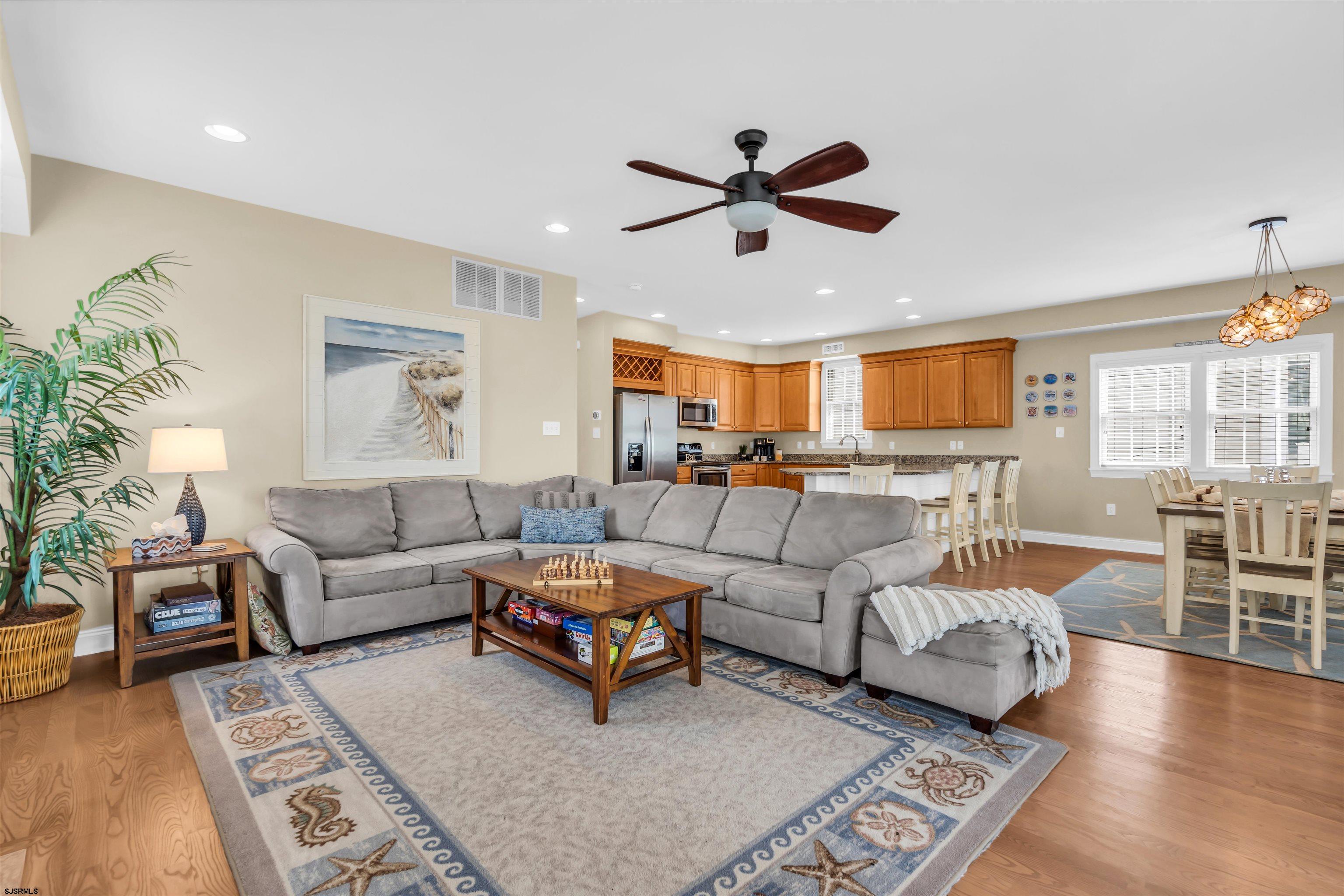 873 4th Unit: 2nd fl