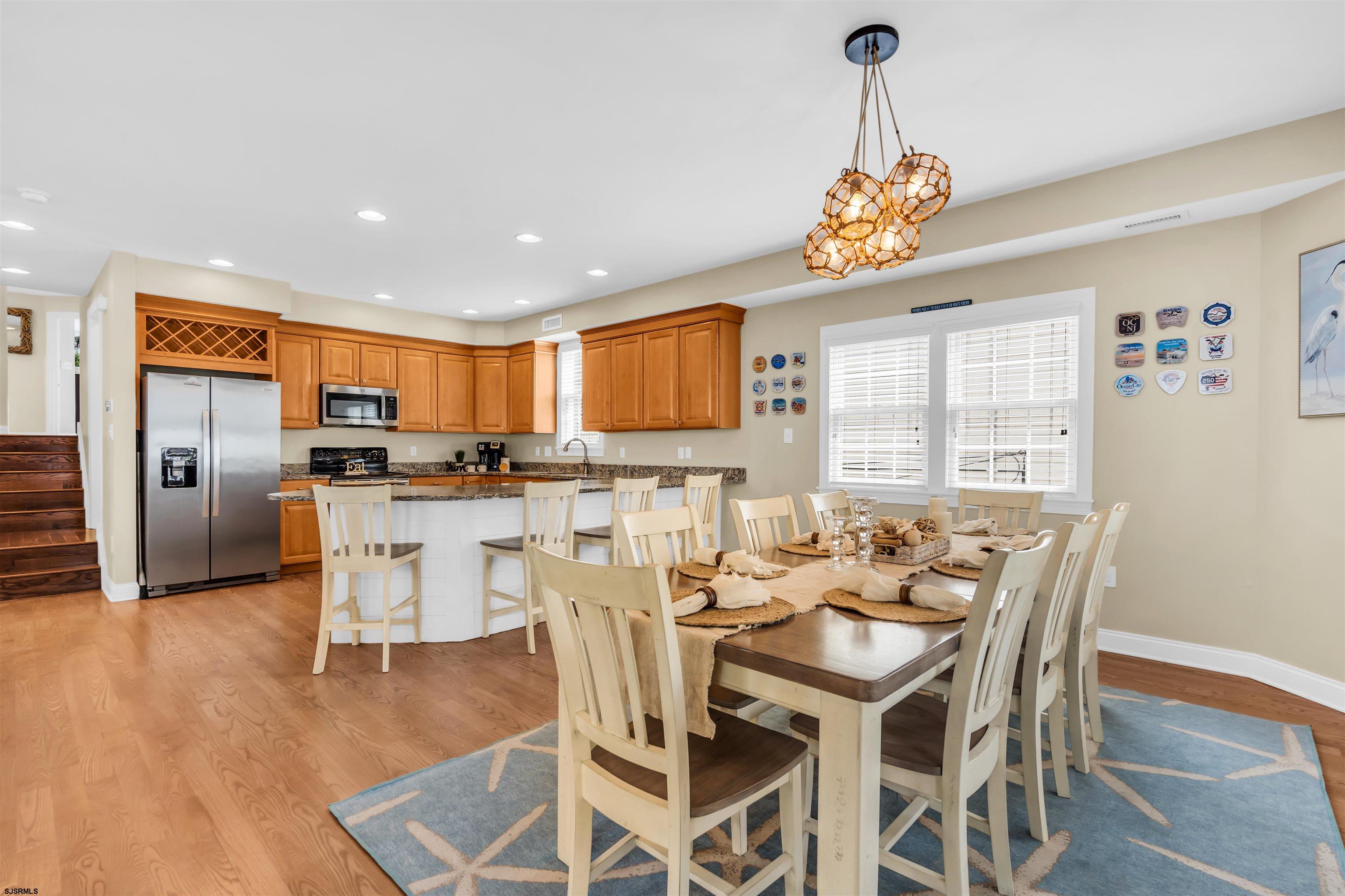 873 4th Unit: 2nd fl