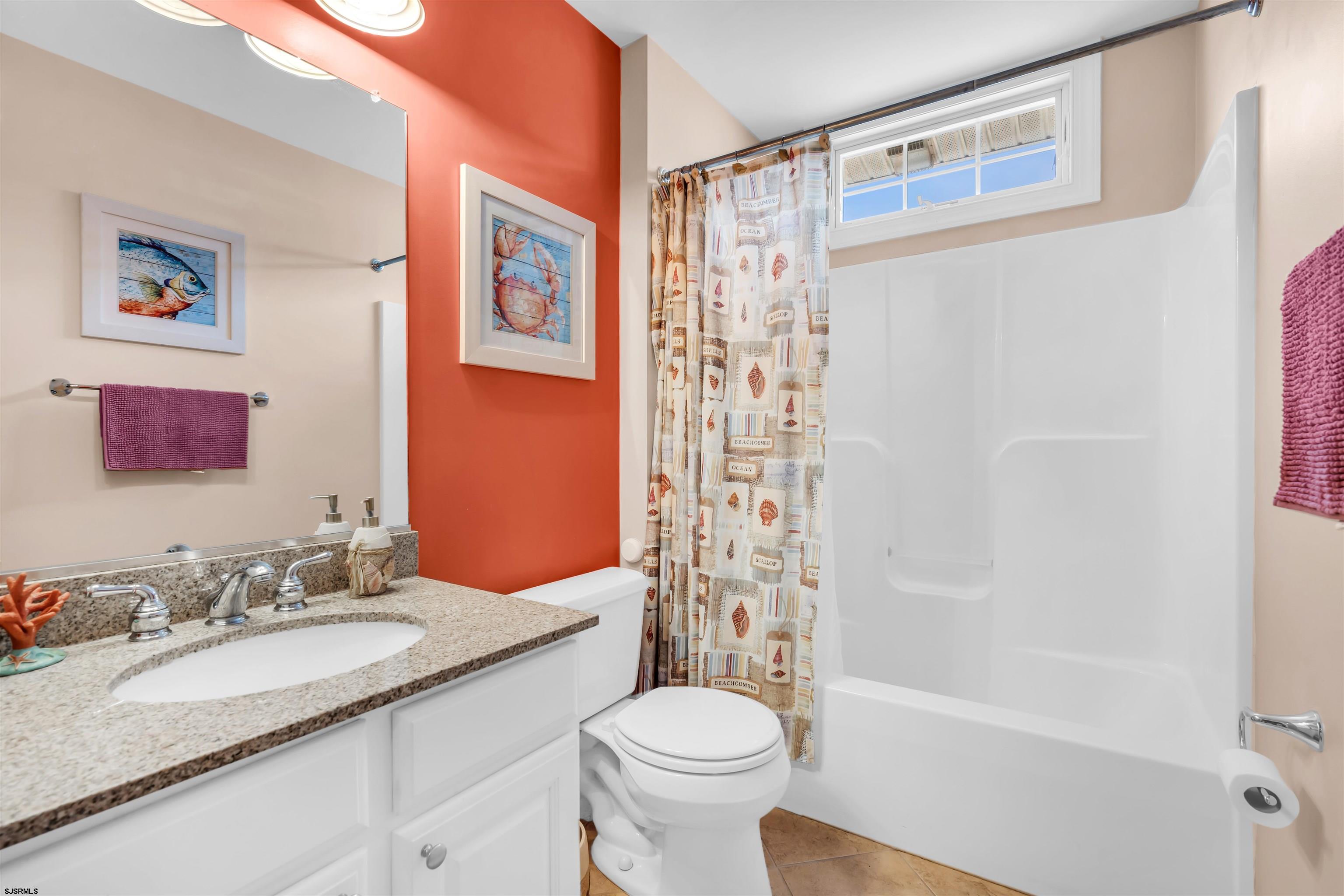873 4th Unit: 2nd fl