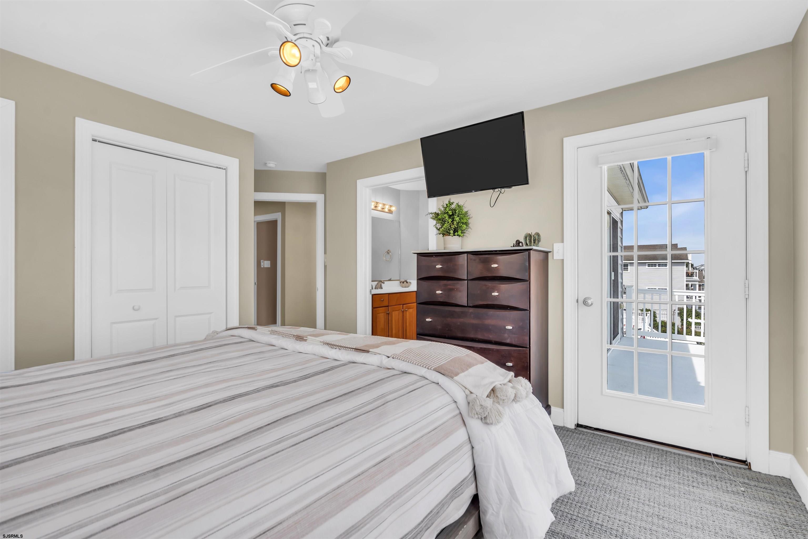 873 4th Unit: 2nd fl