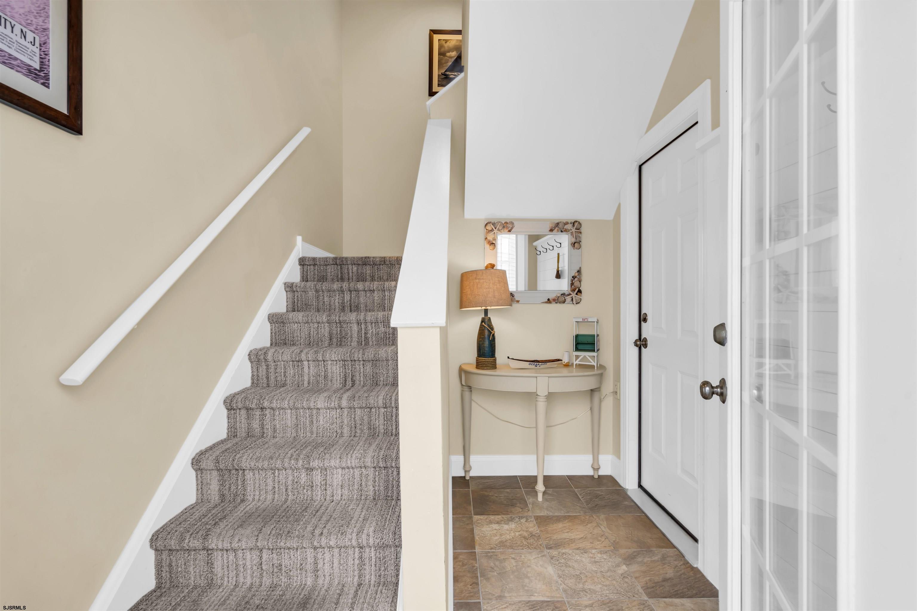 873 4th Unit: 2nd fl