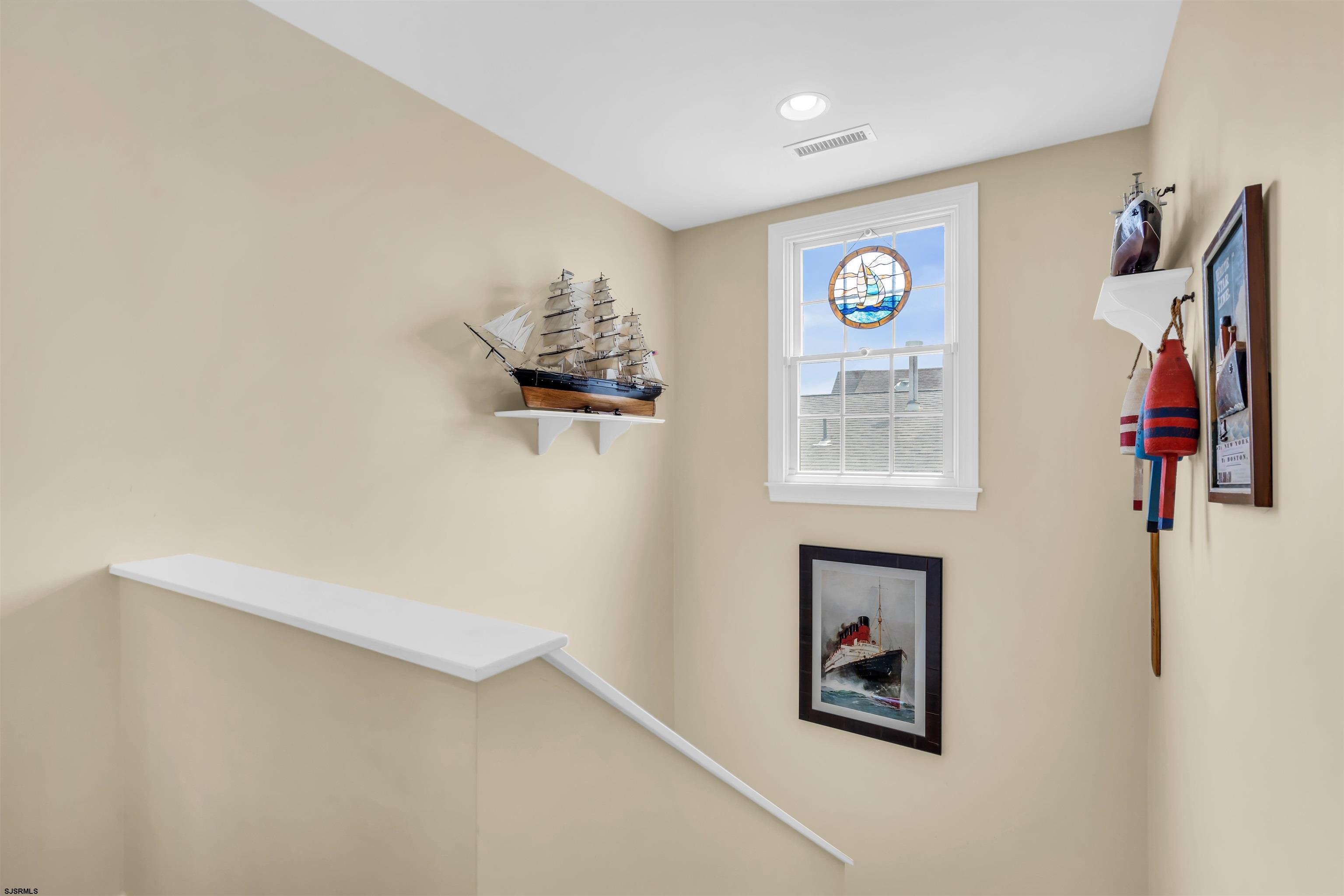 873 4th Unit: 2nd fl
