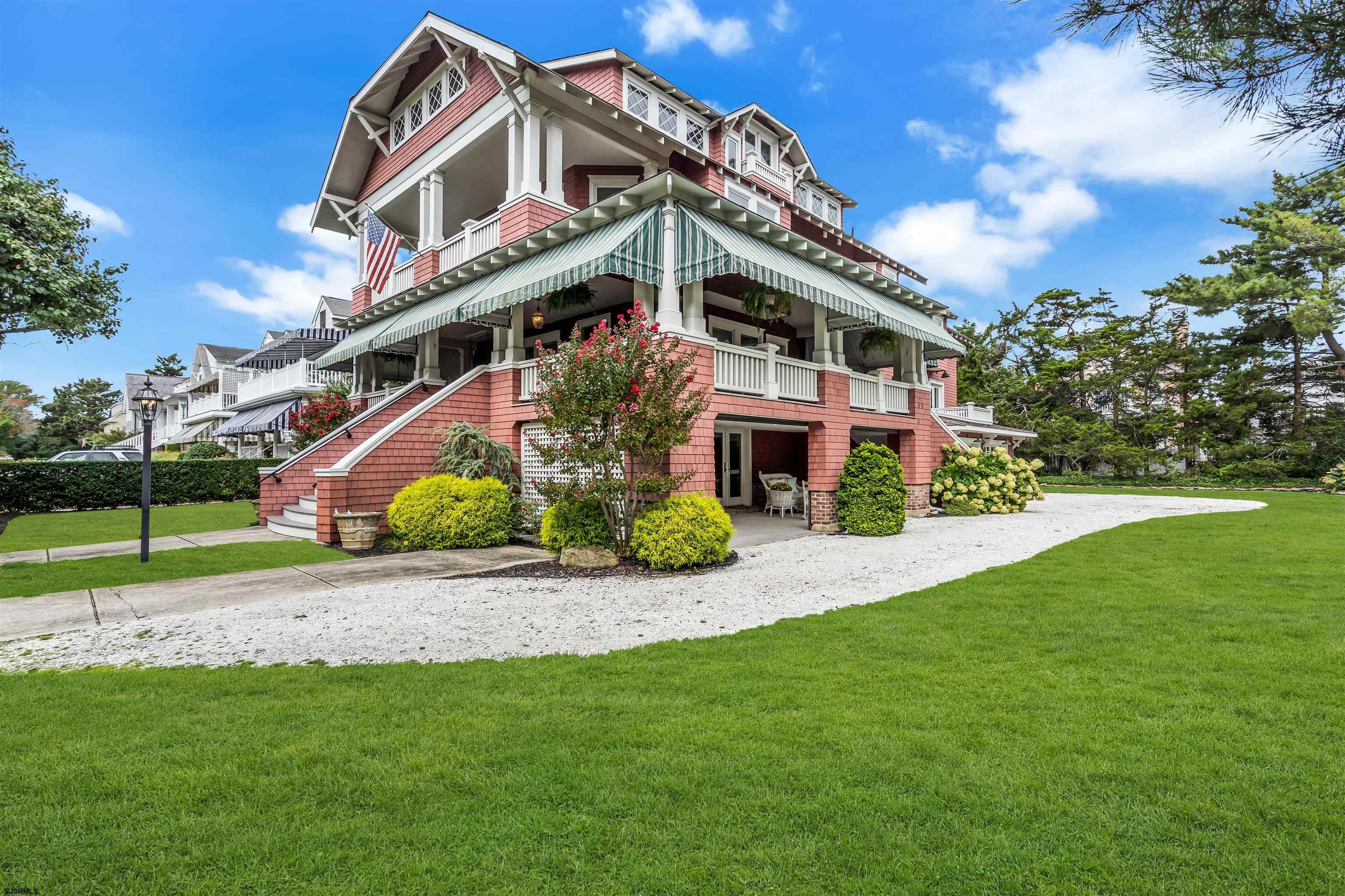 154 E Atlantic Blvd