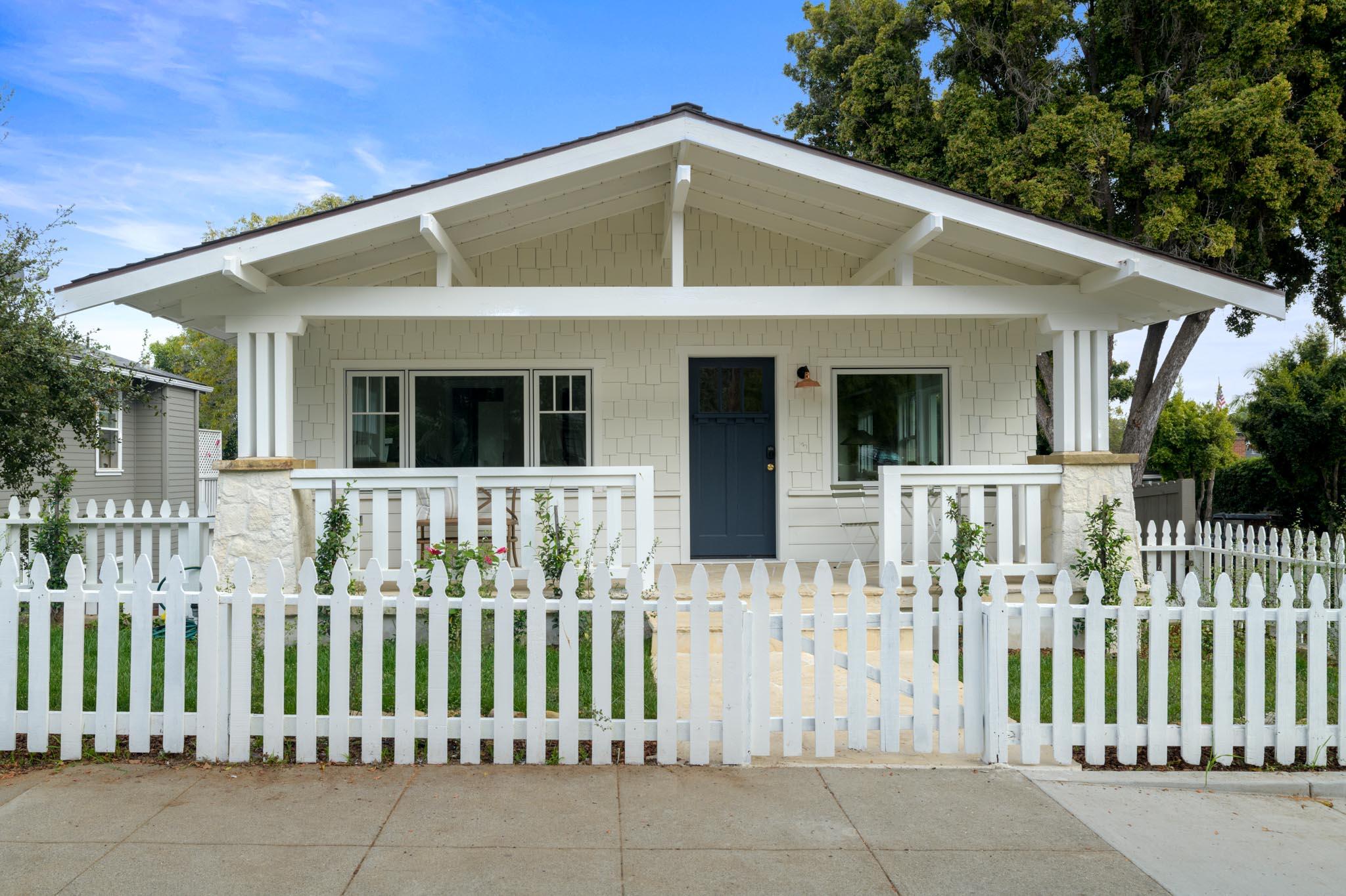 602 E Sola Street