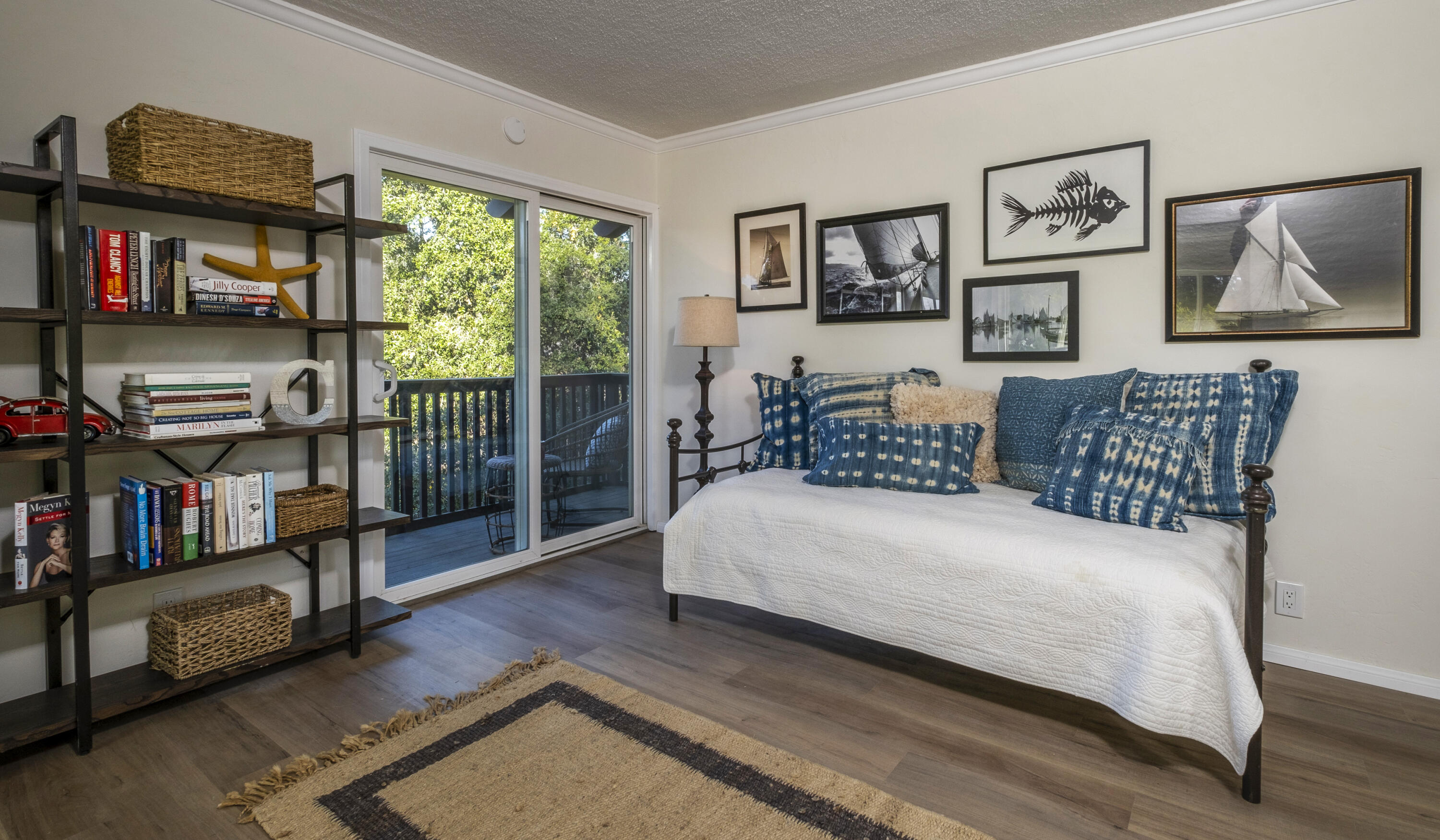 2727 Miradero Drive, 304