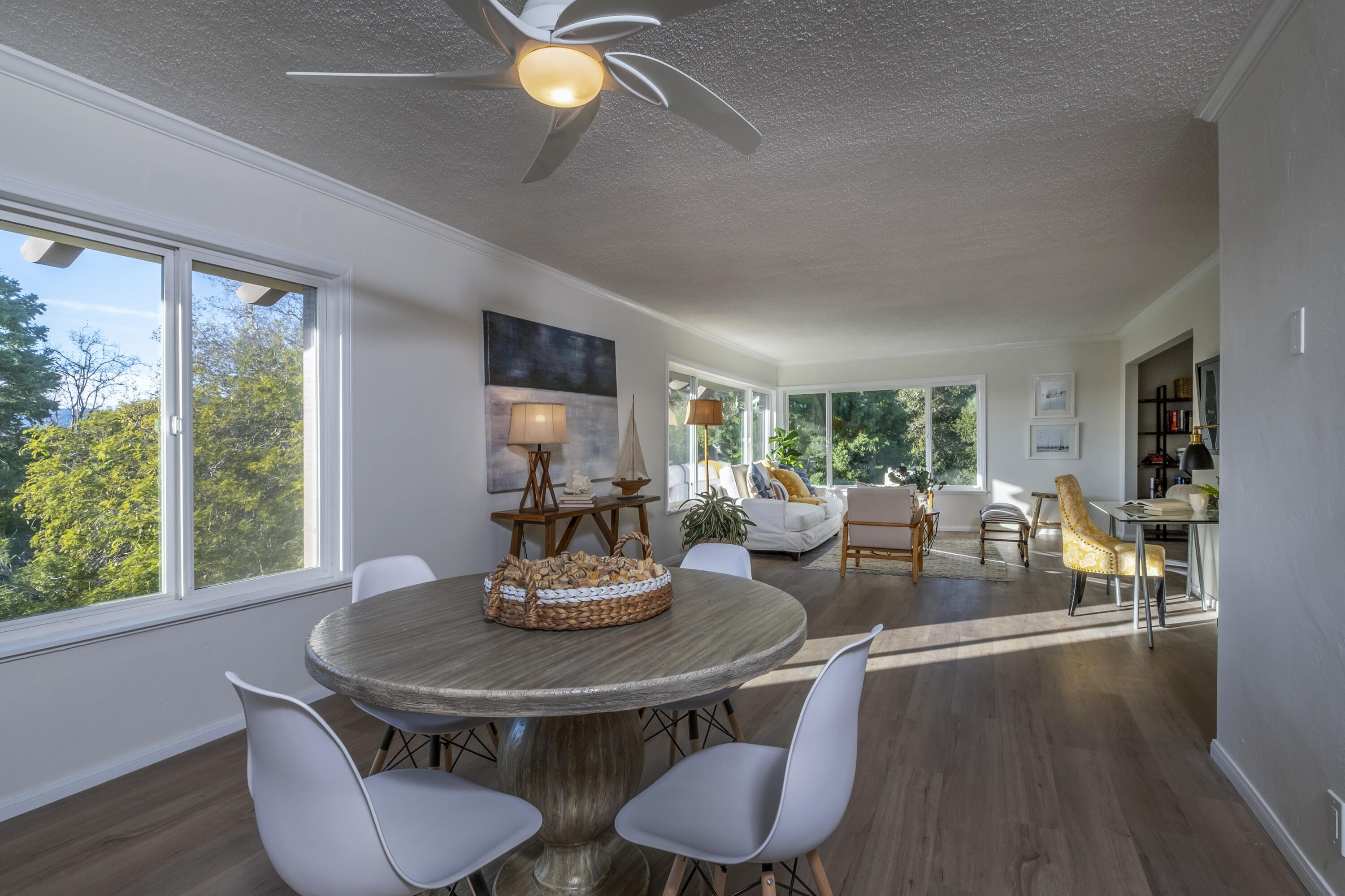 2727 Miradero Drive, 304