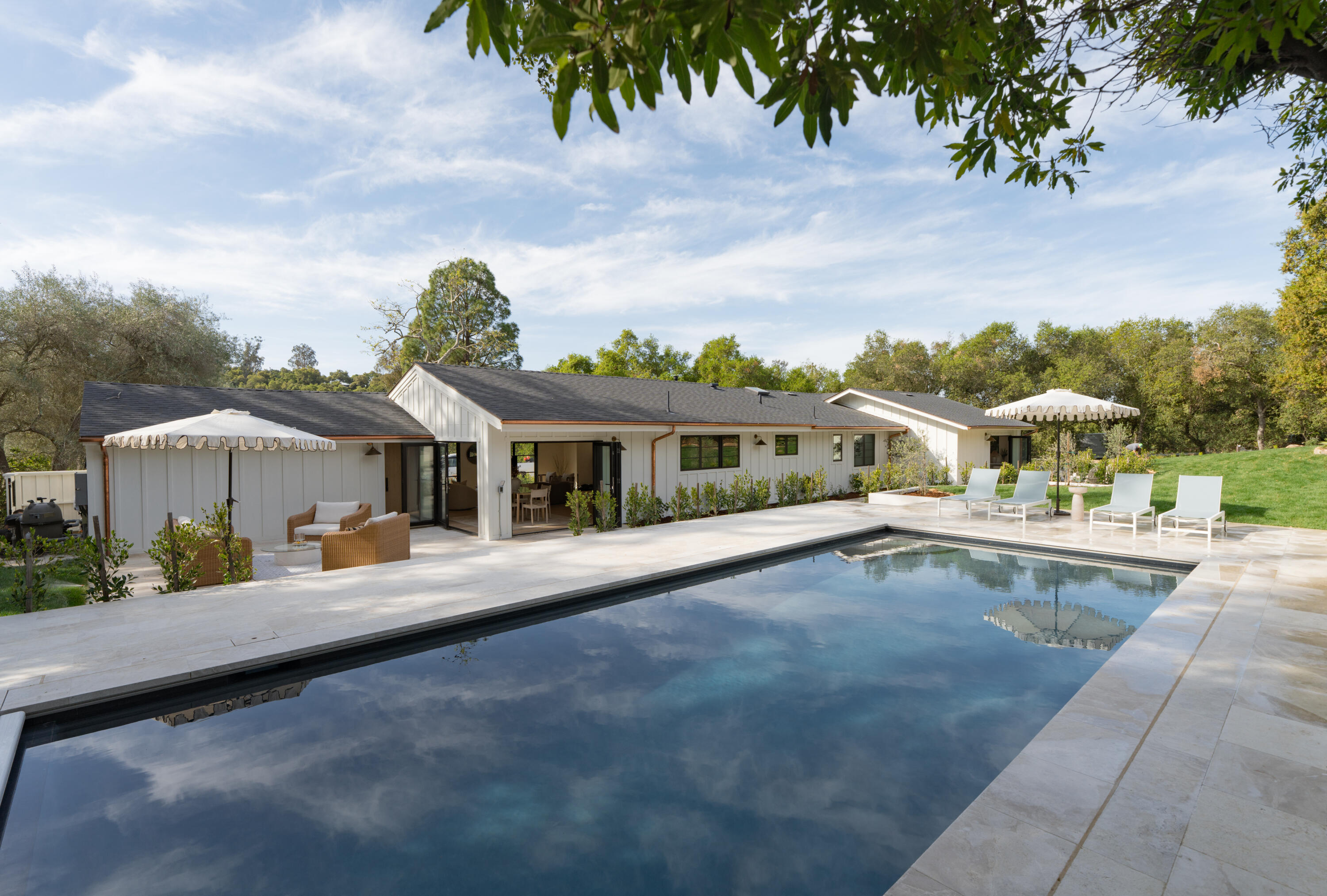 2160 Foothill Lane