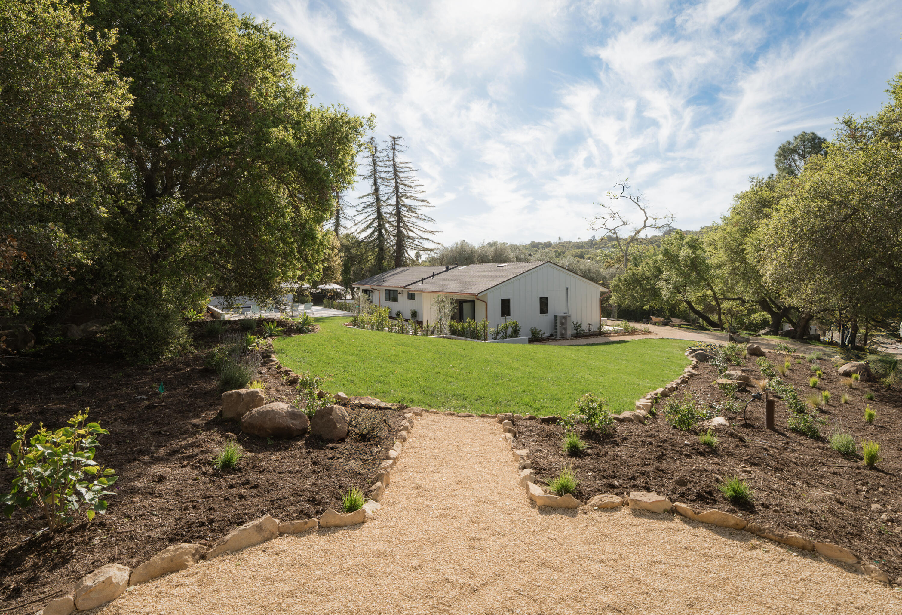 2160 Foothill Lane