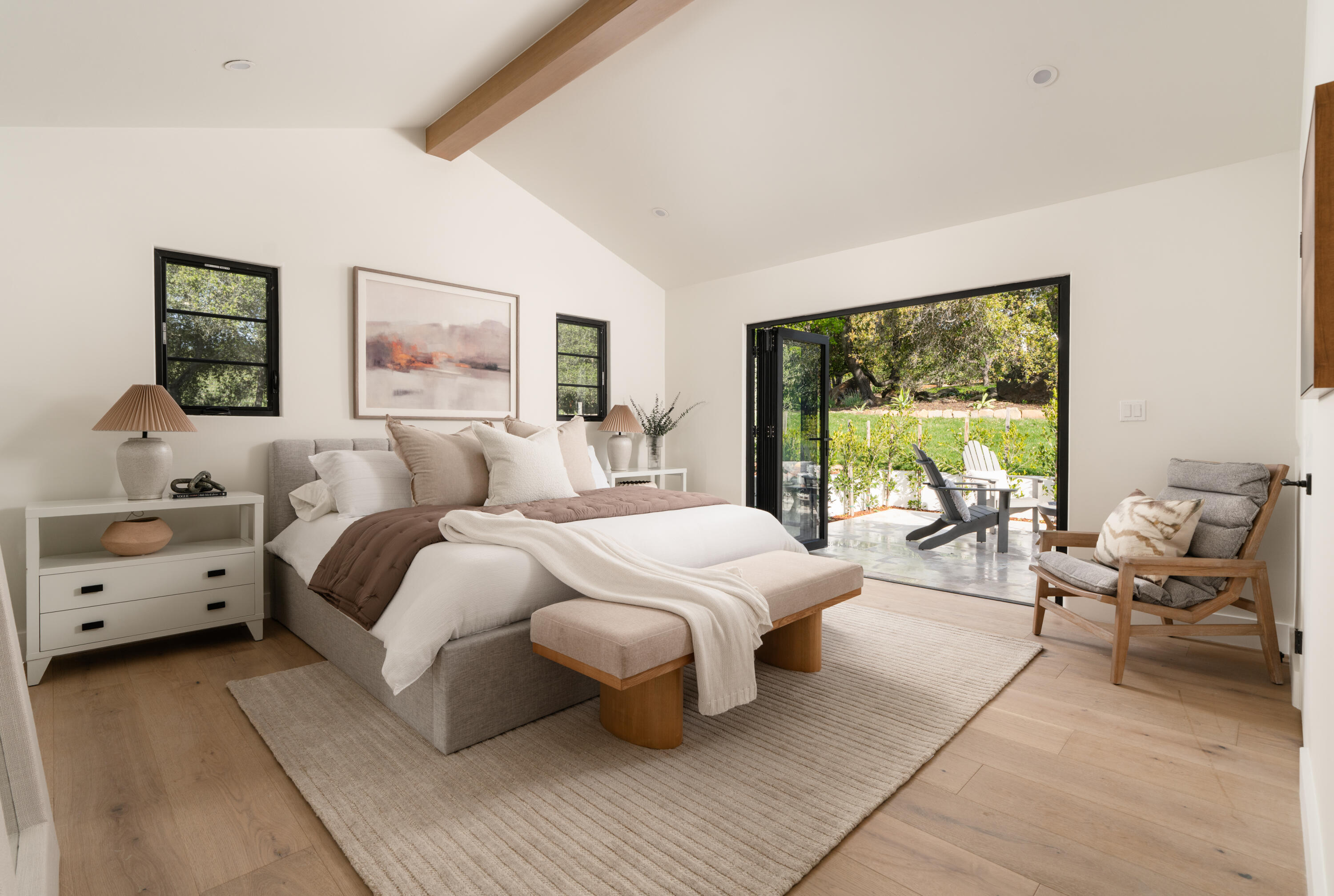 2160 Foothill Lane