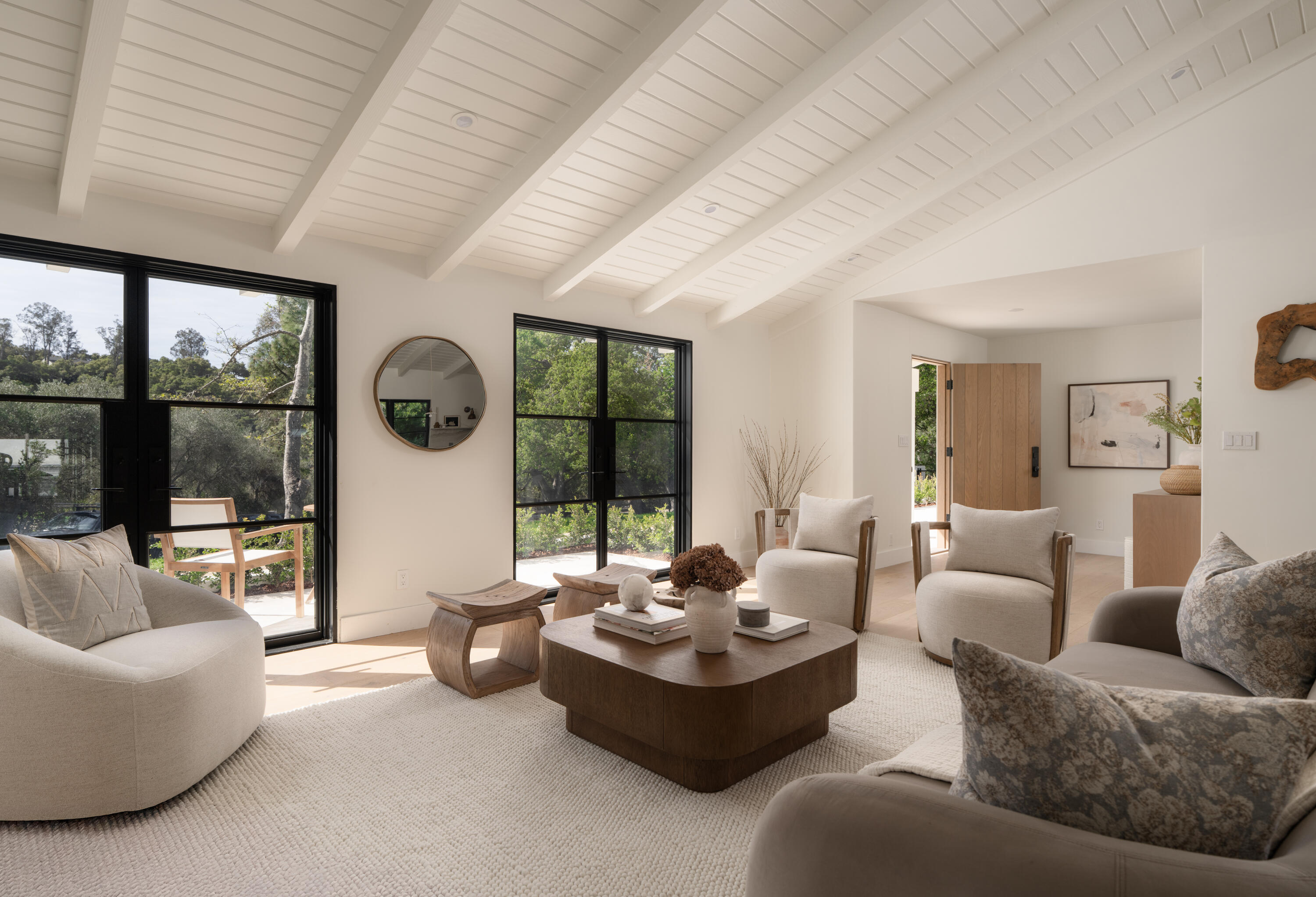 2160 Foothill Lane