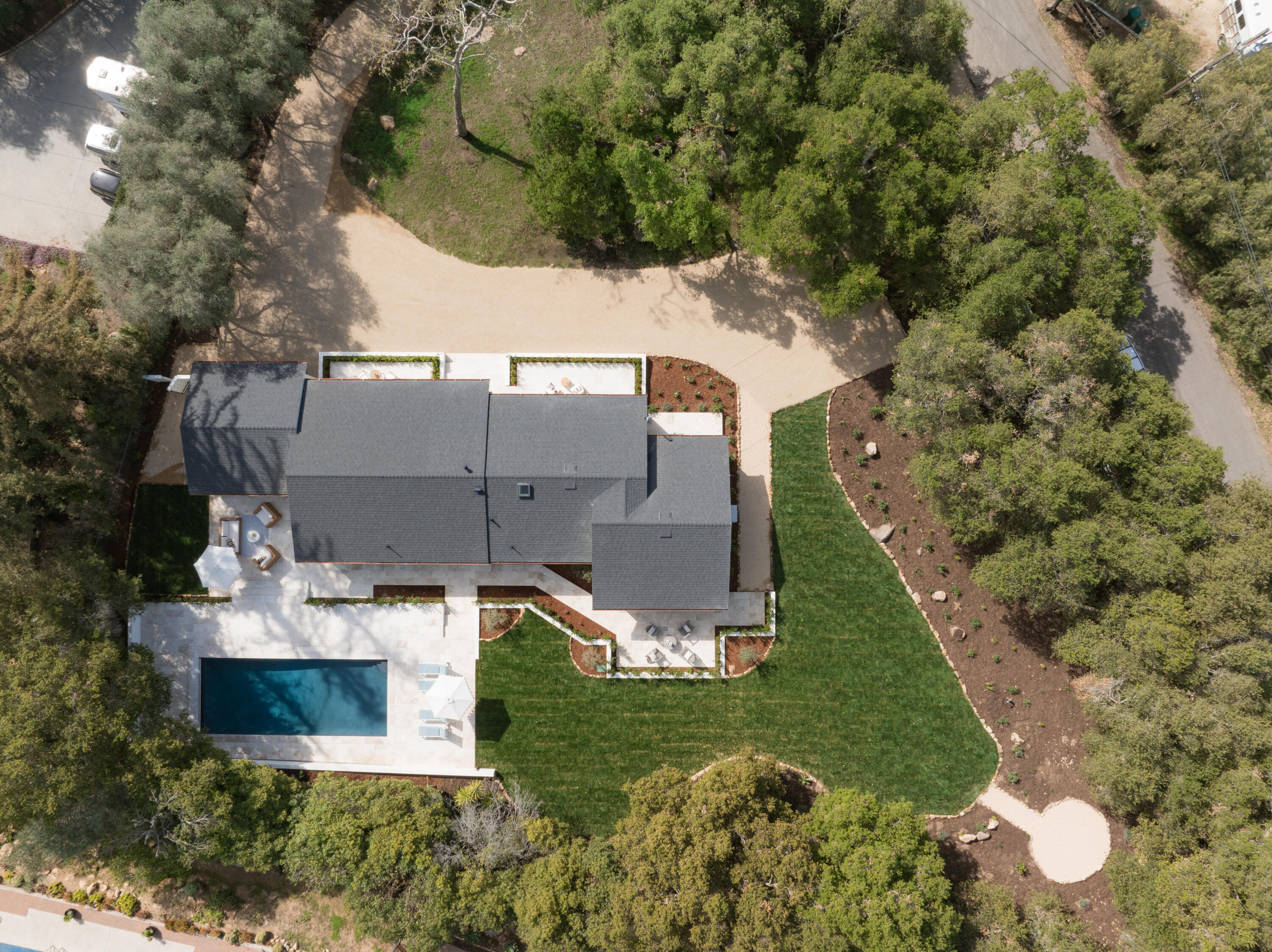 2160 Foothill Lane