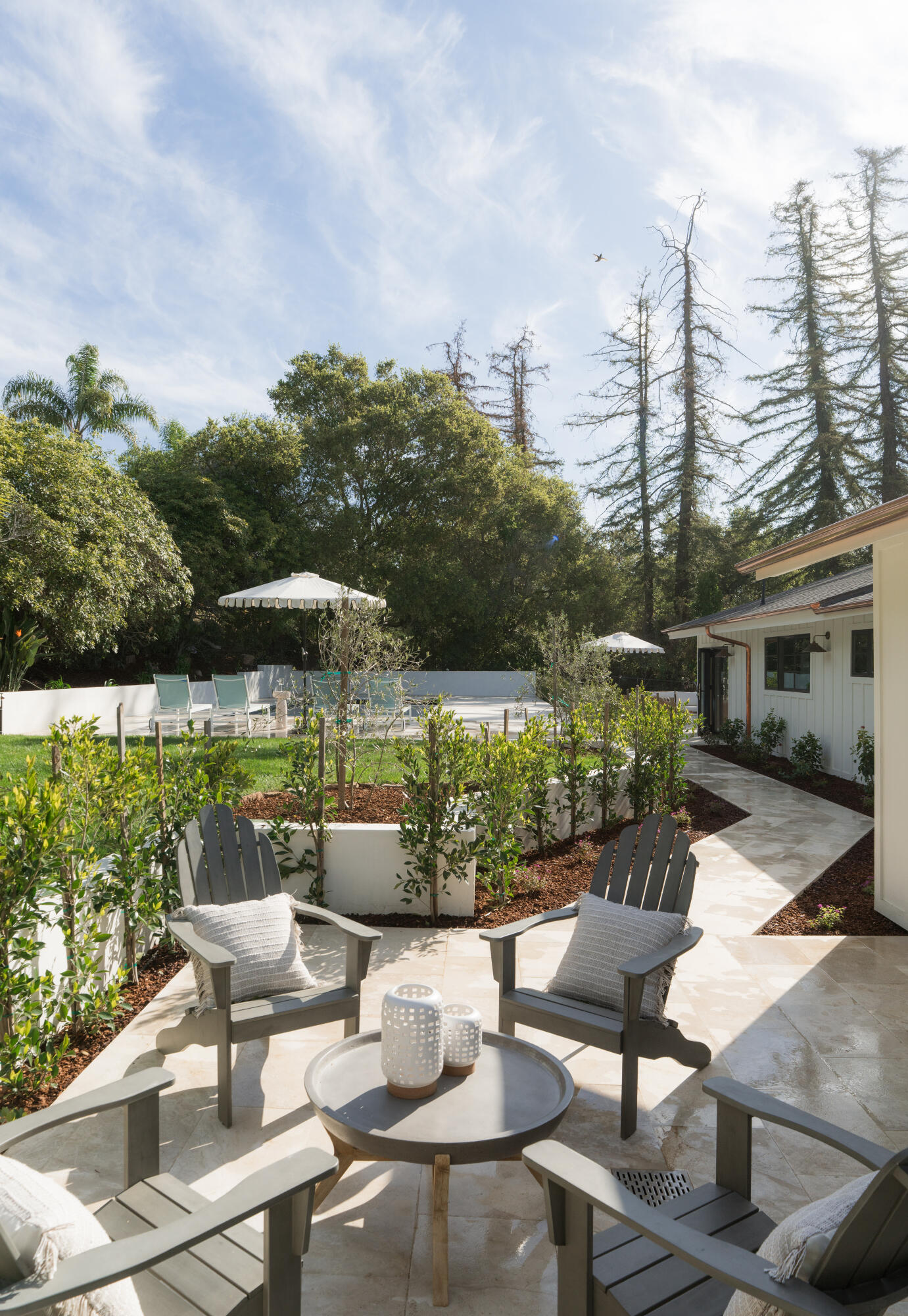 2160 Foothill Lane