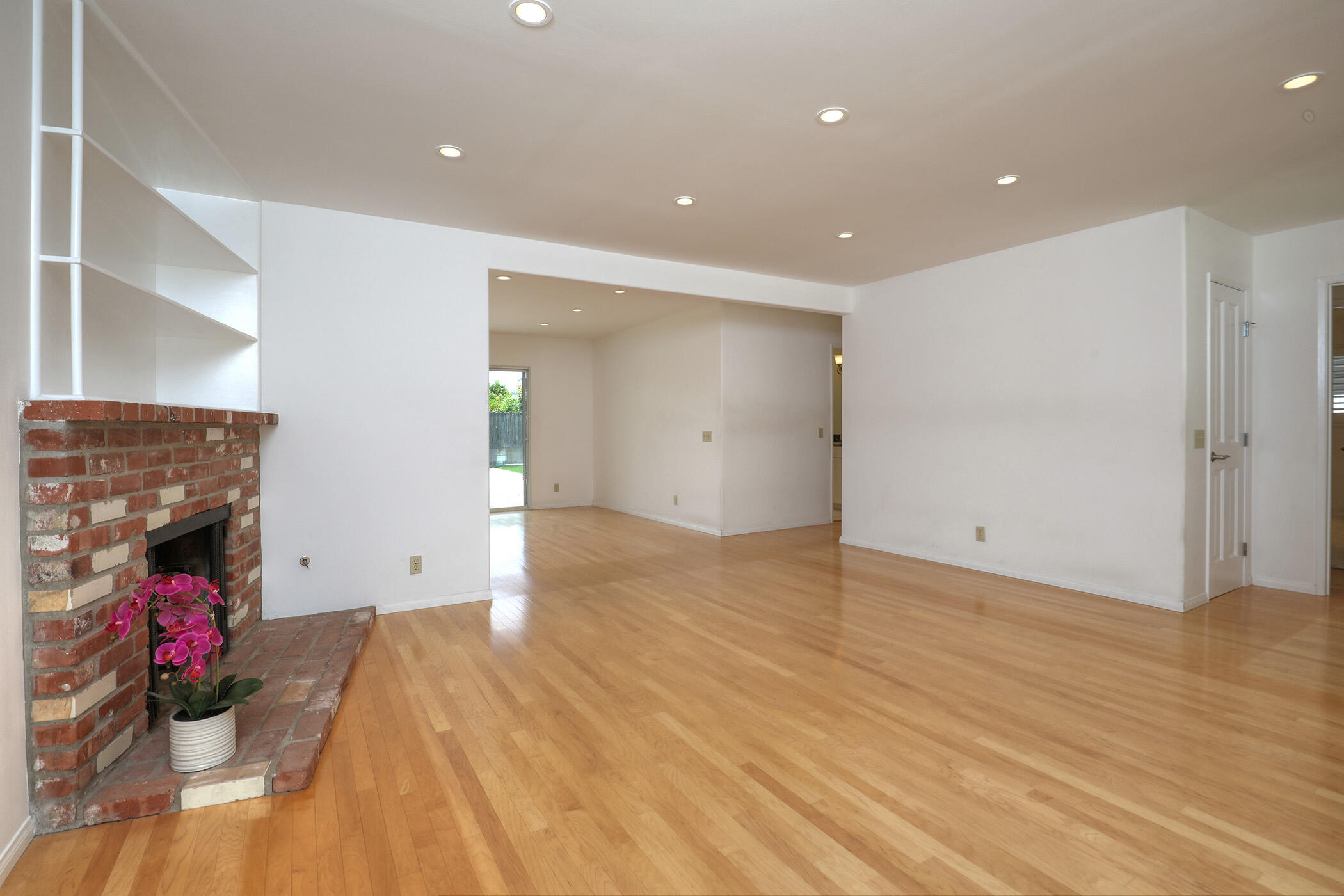6231 Covington Way
