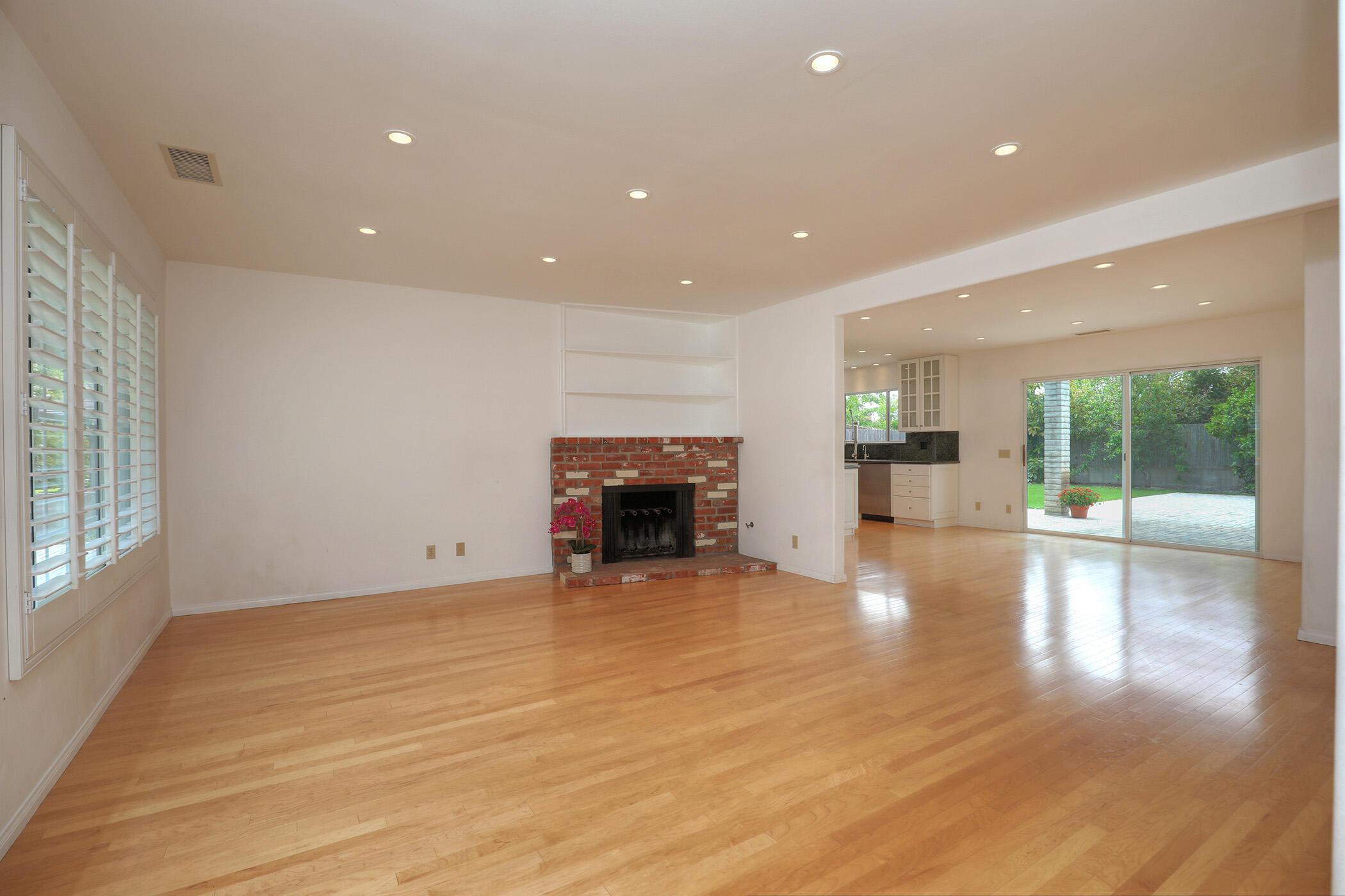6231 Covington Way