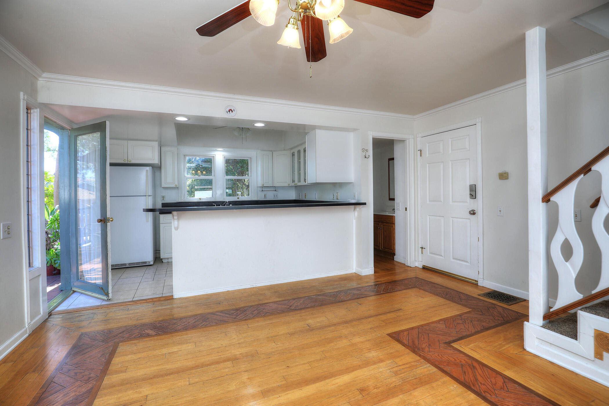 1513 De La Vina Street A