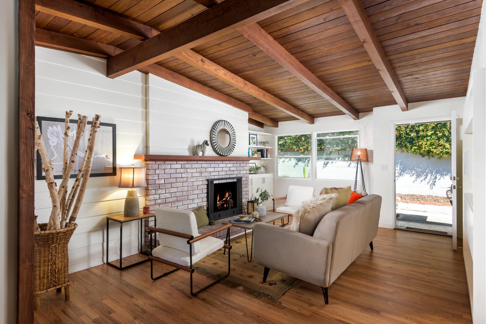 2551 Treasure Drive