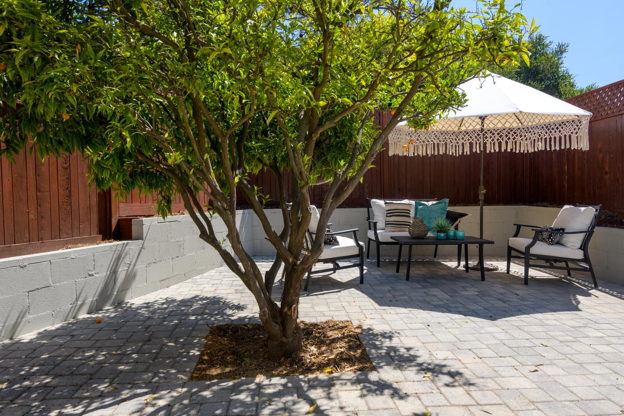 2551 Treasure Drive