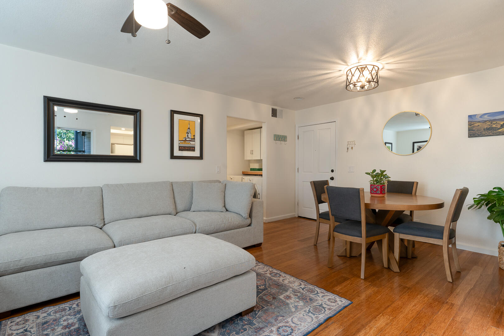 521 W Montecito Street 4