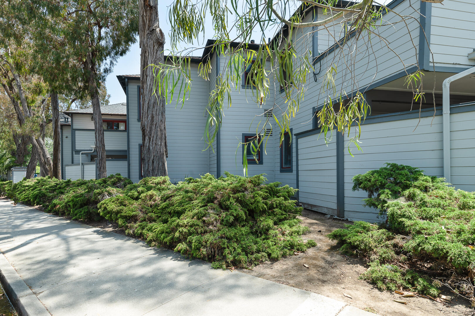 521 W Montecito Street 4