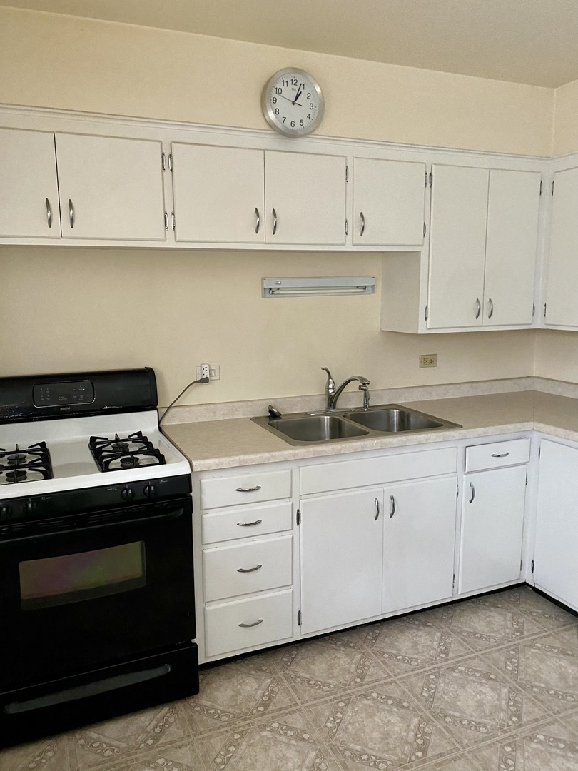 427 Burlington Avenue Unit: 1