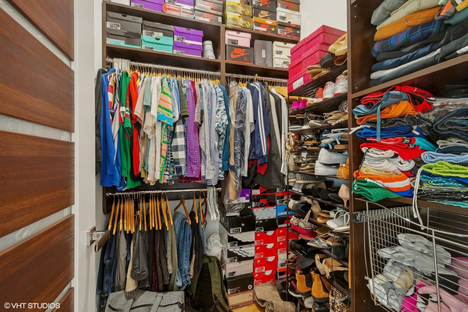 1621 W Superior Street Unit: 2E