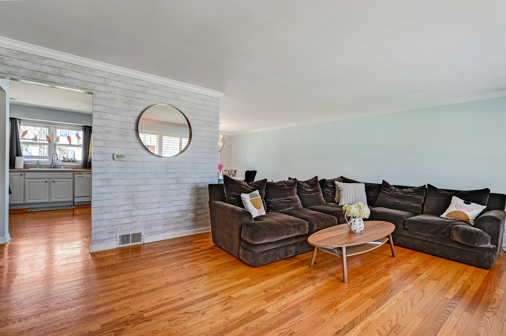 556 JEFFERSON Street