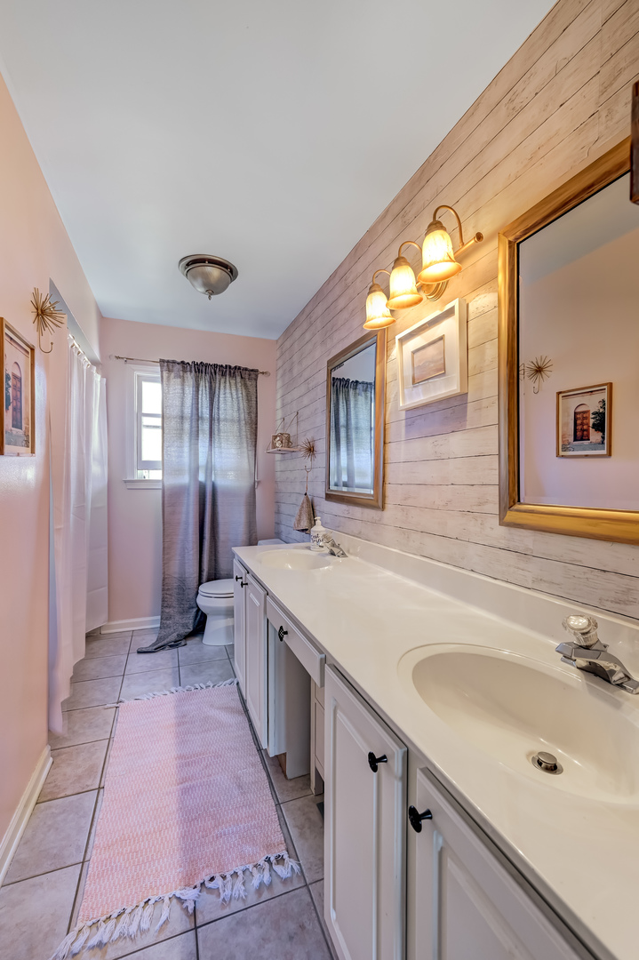 556 JEFFERSON Street