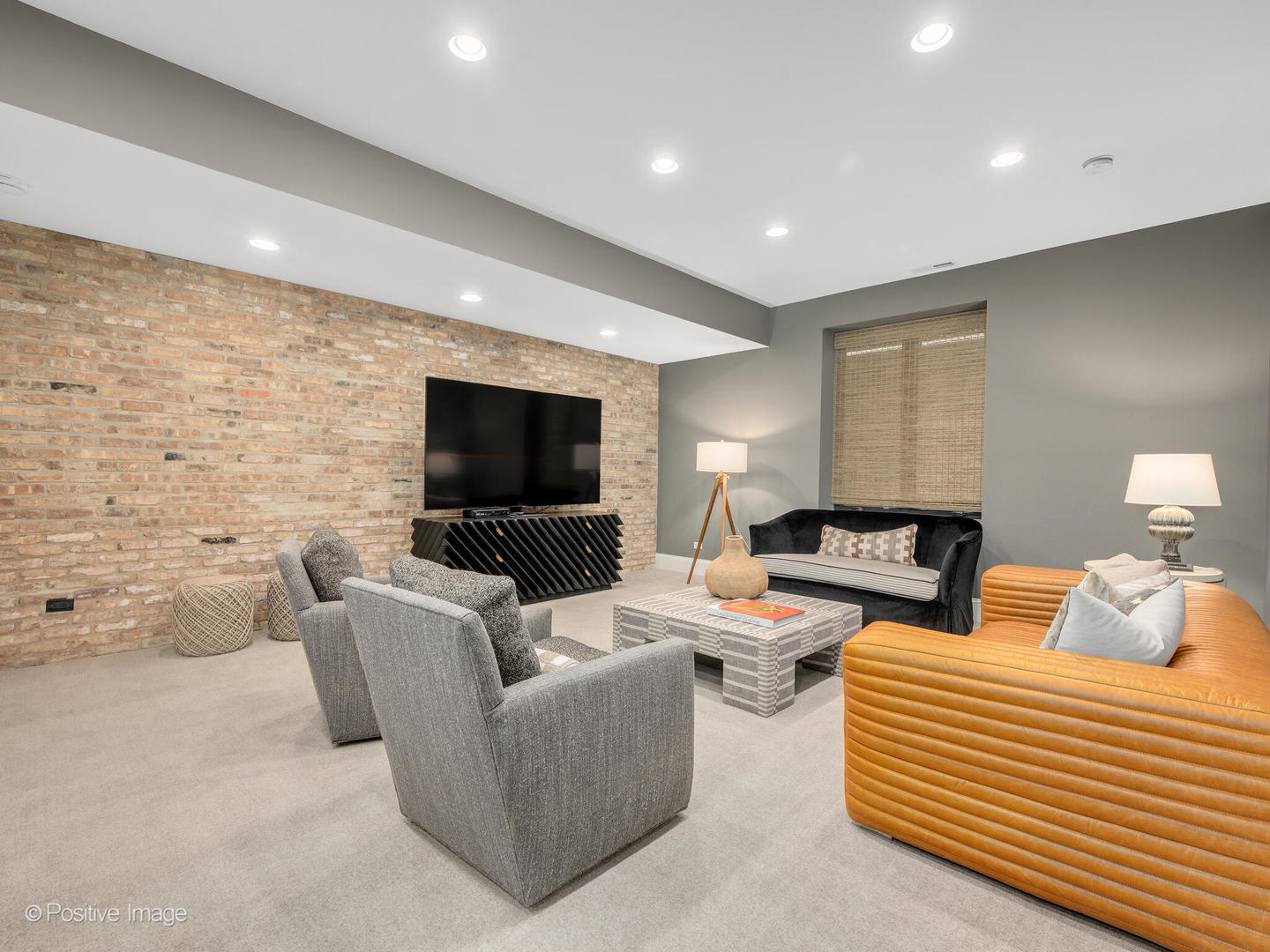 17 Ulm Place