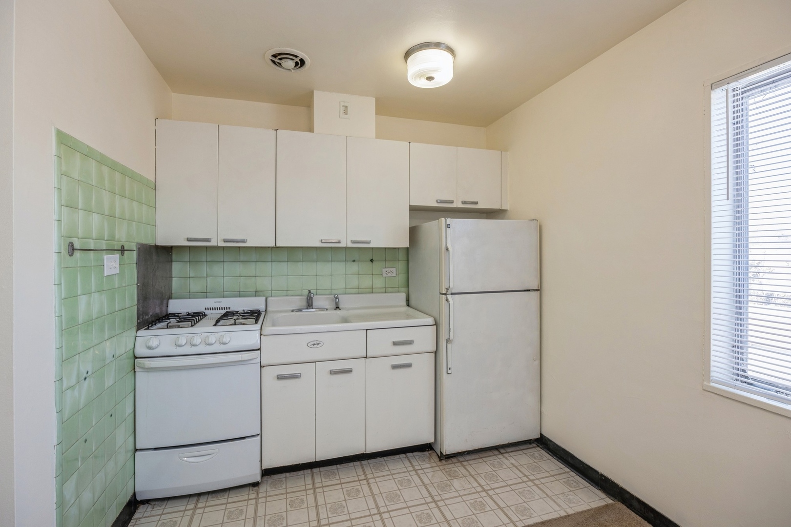 148 Ann Street Unit: 23