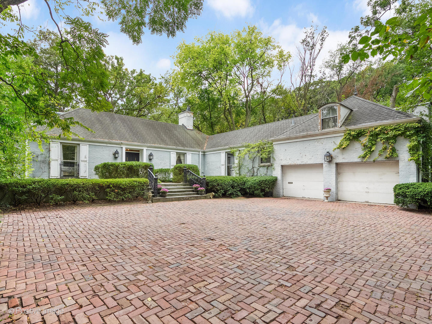 704 Bittersweet Lane