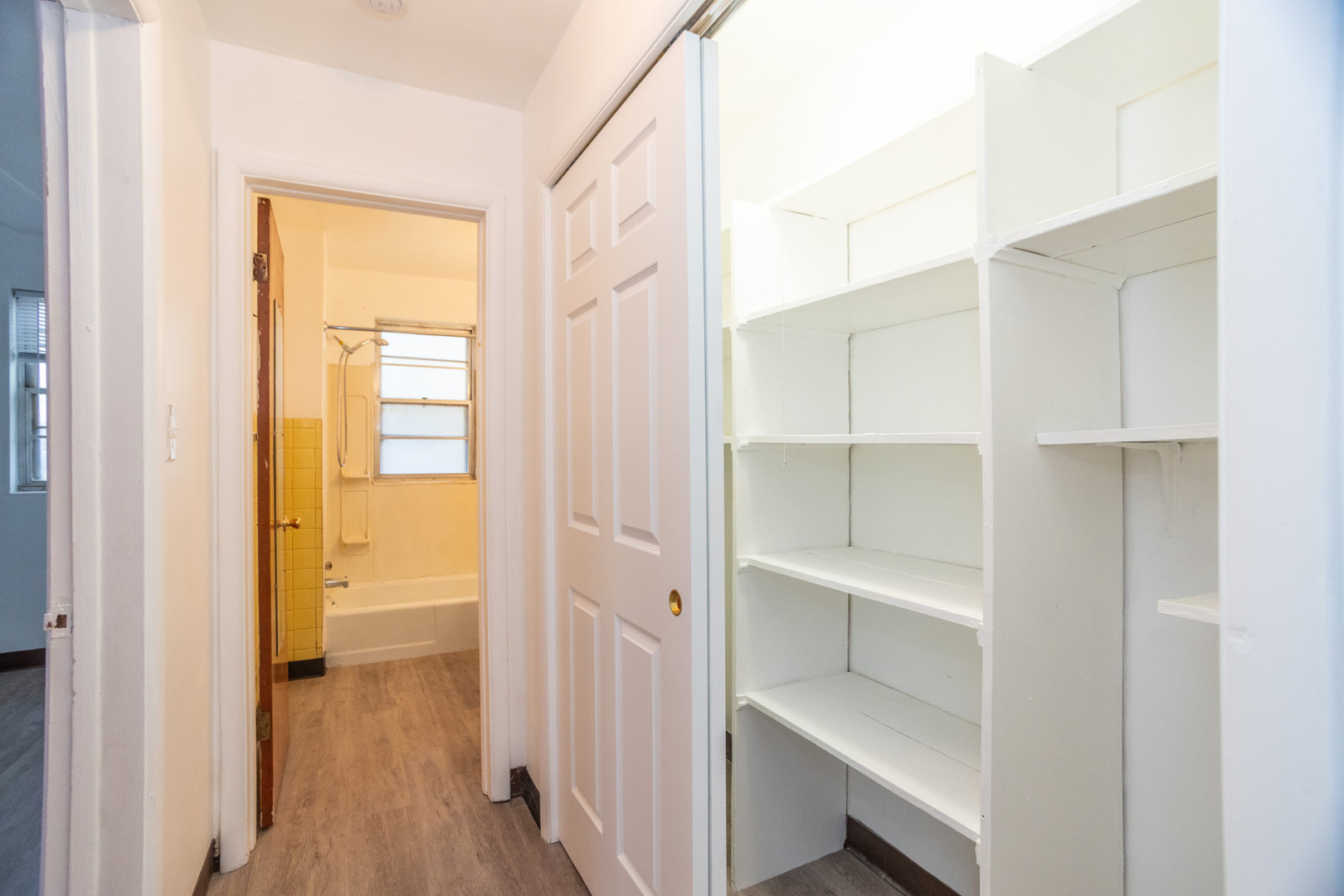 136 Ann Street Unit: 10