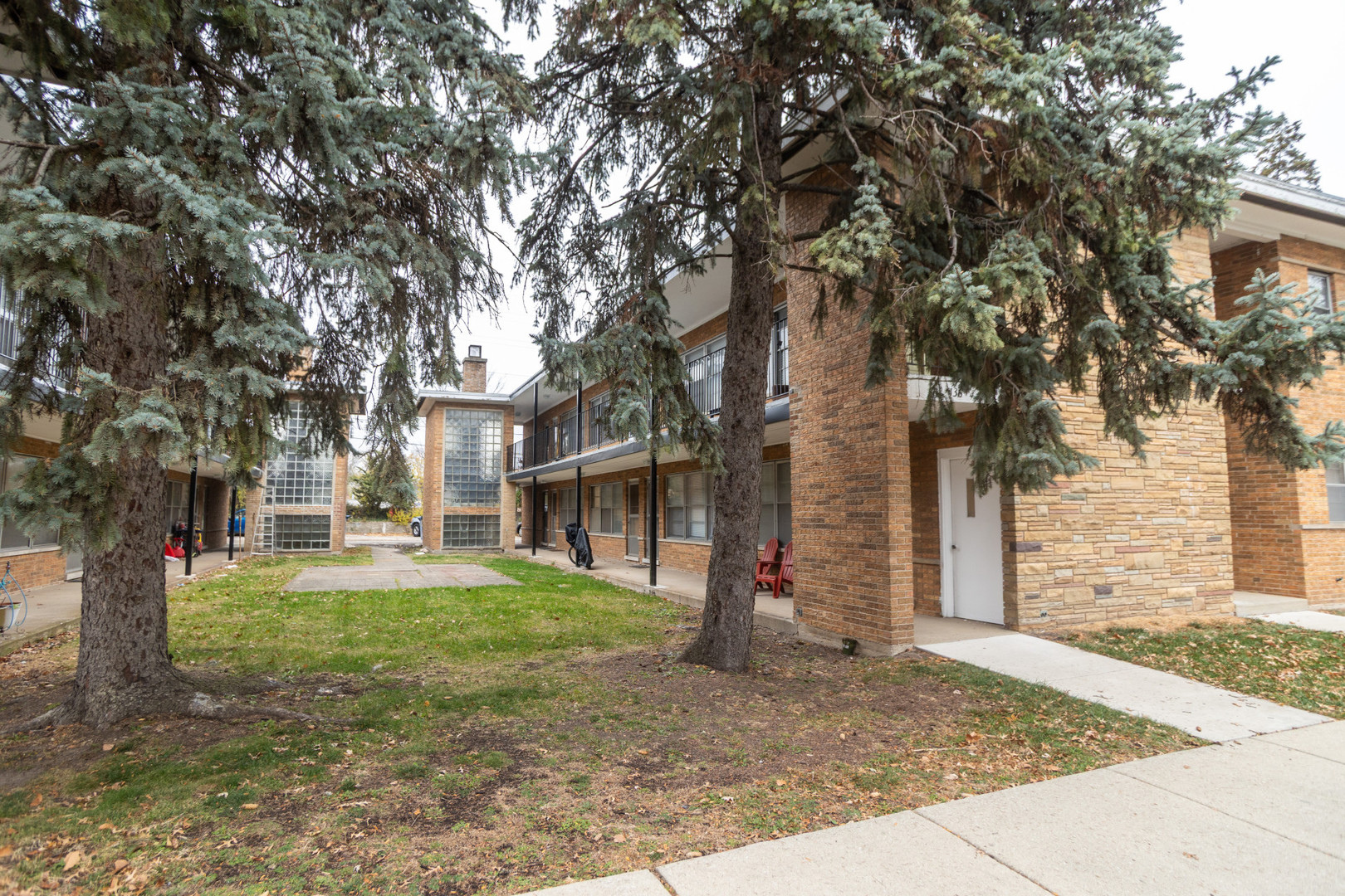 136 Ann Street Unit: 10