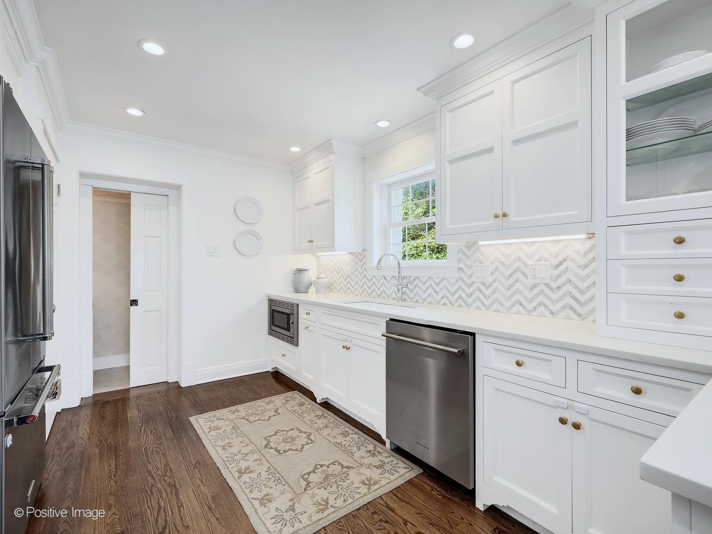 8 Mohawk Drive