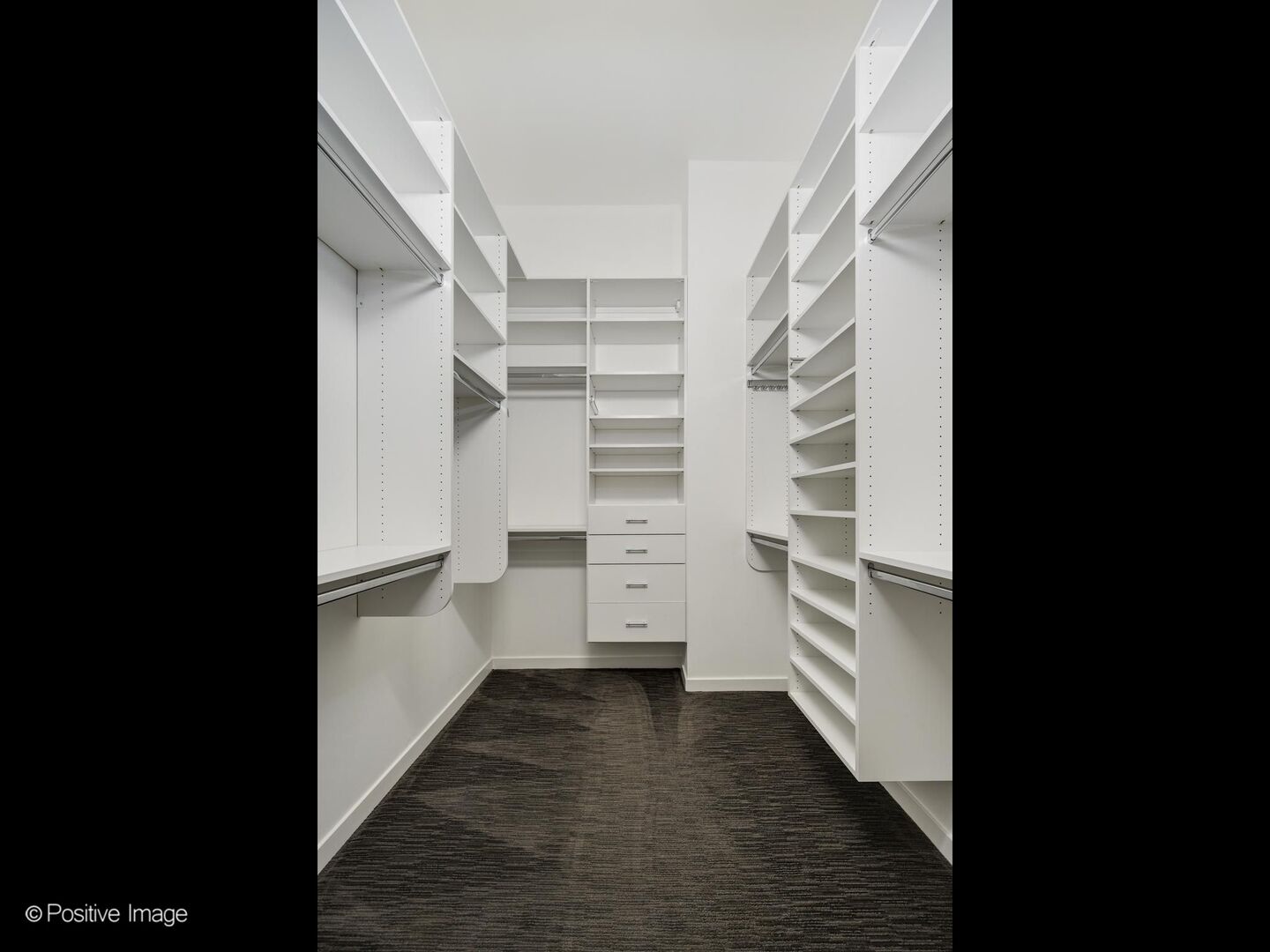 333 W HUBBARD Street Unit: 904