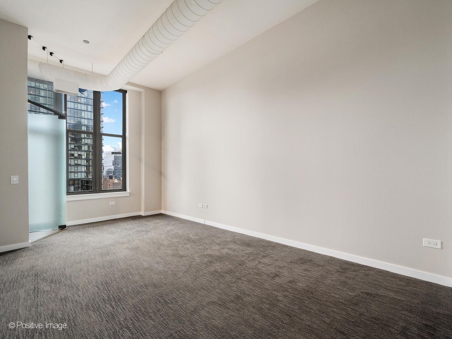 333 W HUBBARD Street Unit: 904