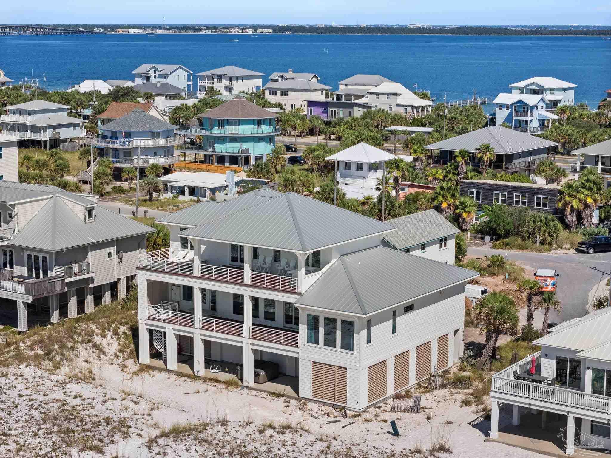 236 Ariola Dr