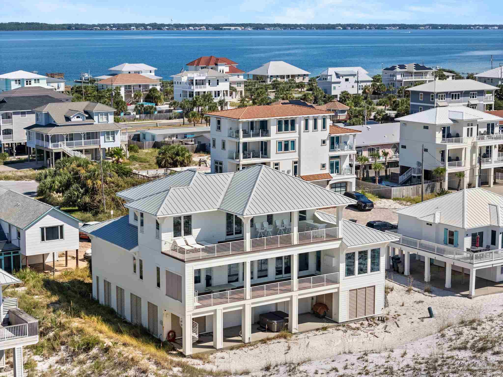 236 Ariola Dr
