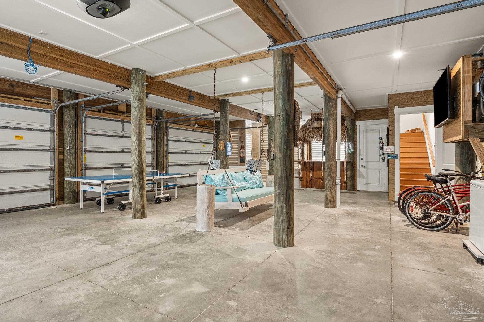236 Ariola Dr