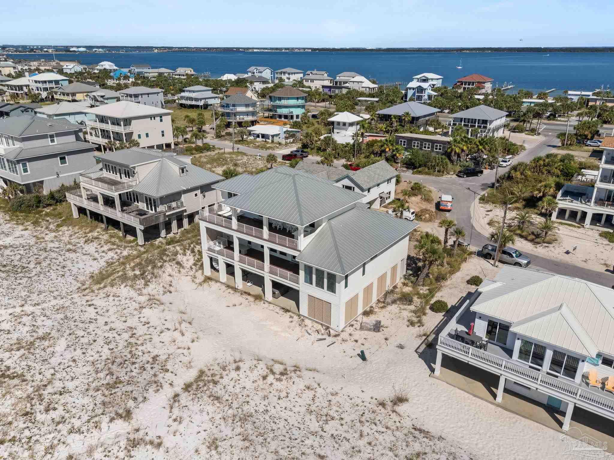 236 Ariola Dr