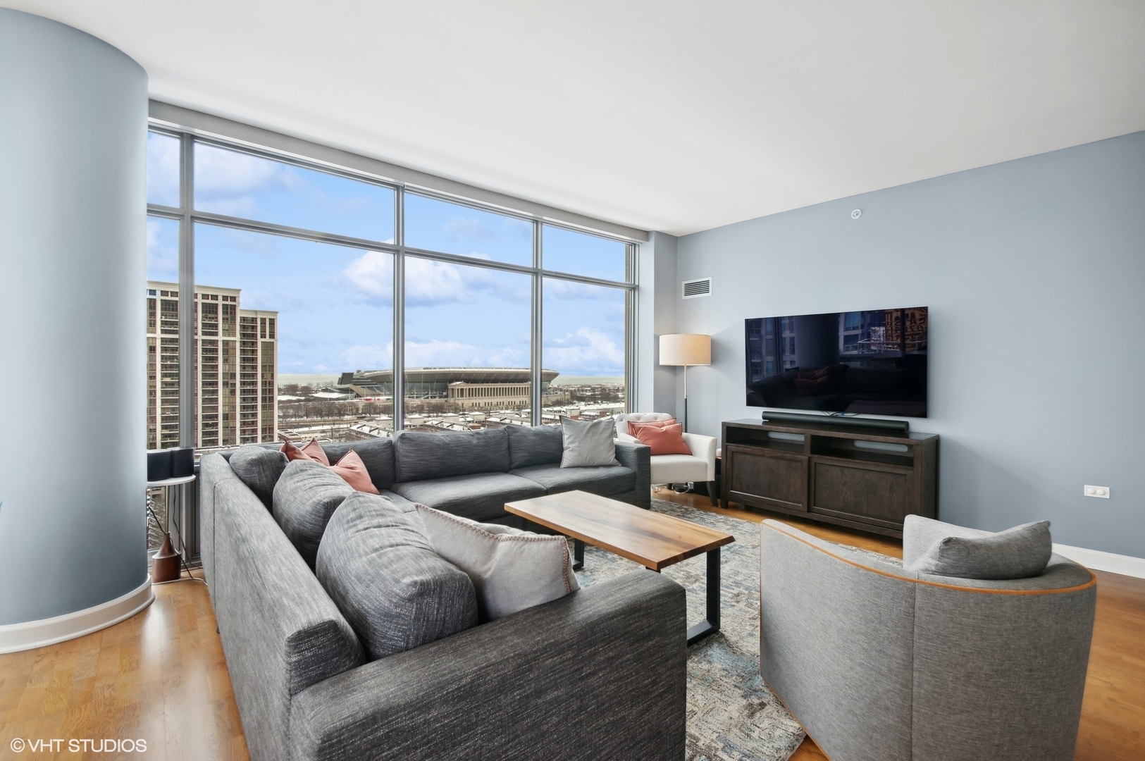 100 E 14th Street Unit: 1201