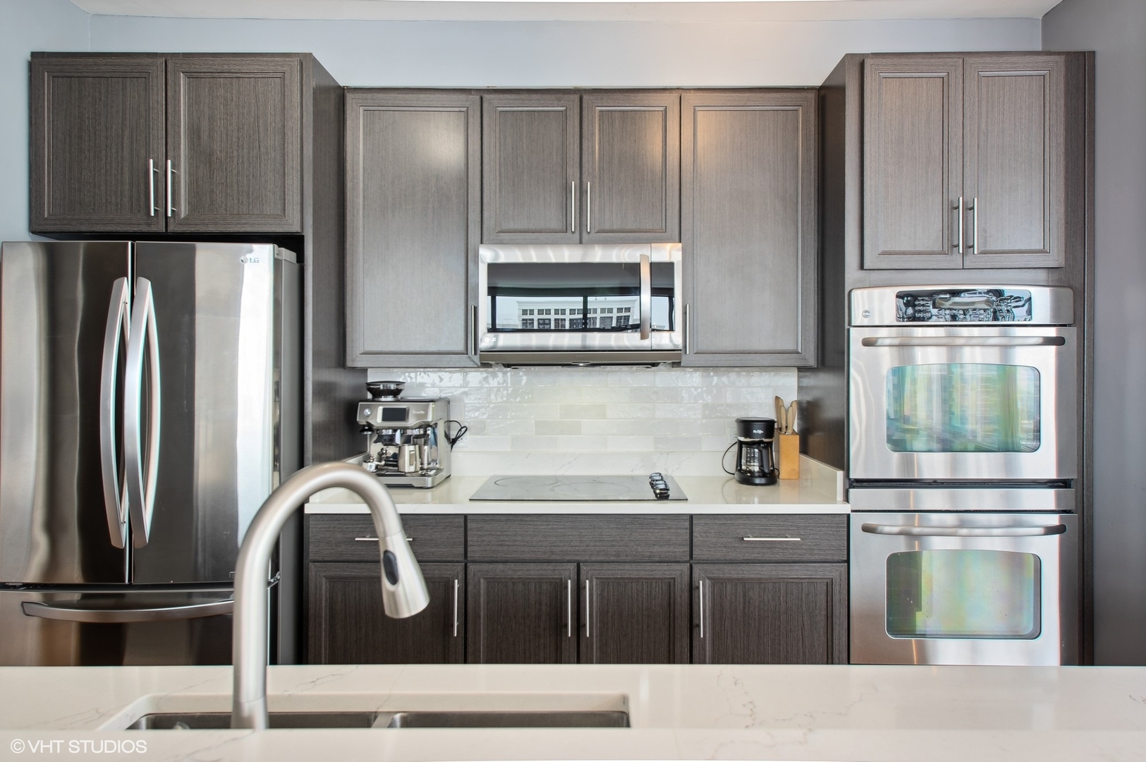 100 E 14th Street Unit: 1201