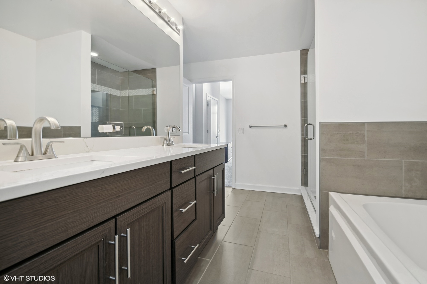 100 E 14th Street Unit: 1201