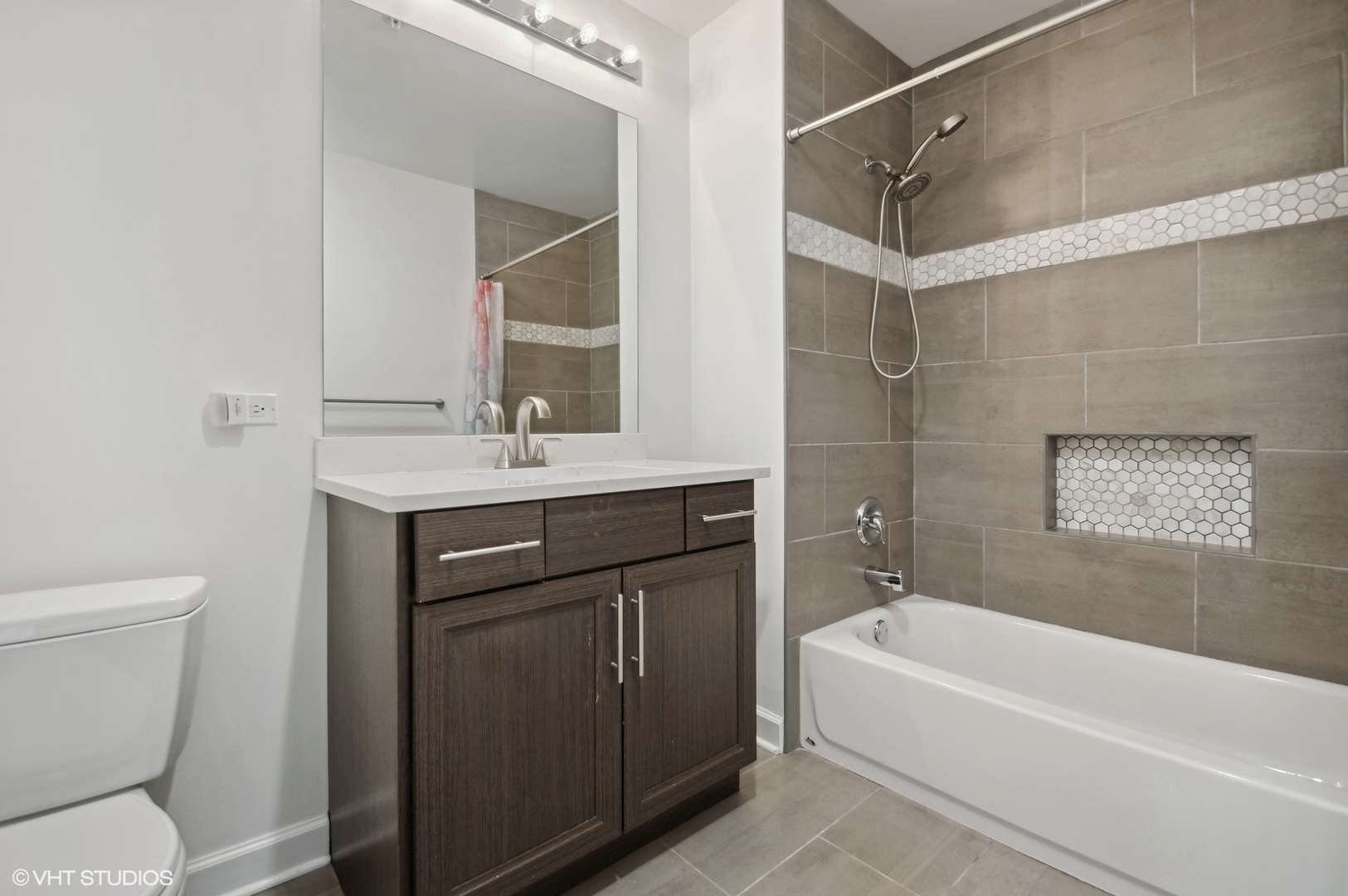 100 E 14th Street Unit: 1201