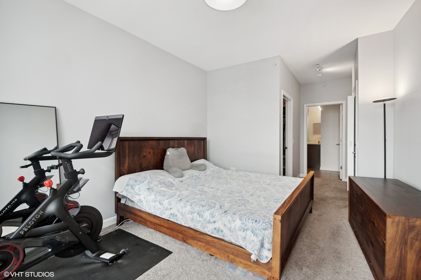 100 E 14th Street Unit: 1201