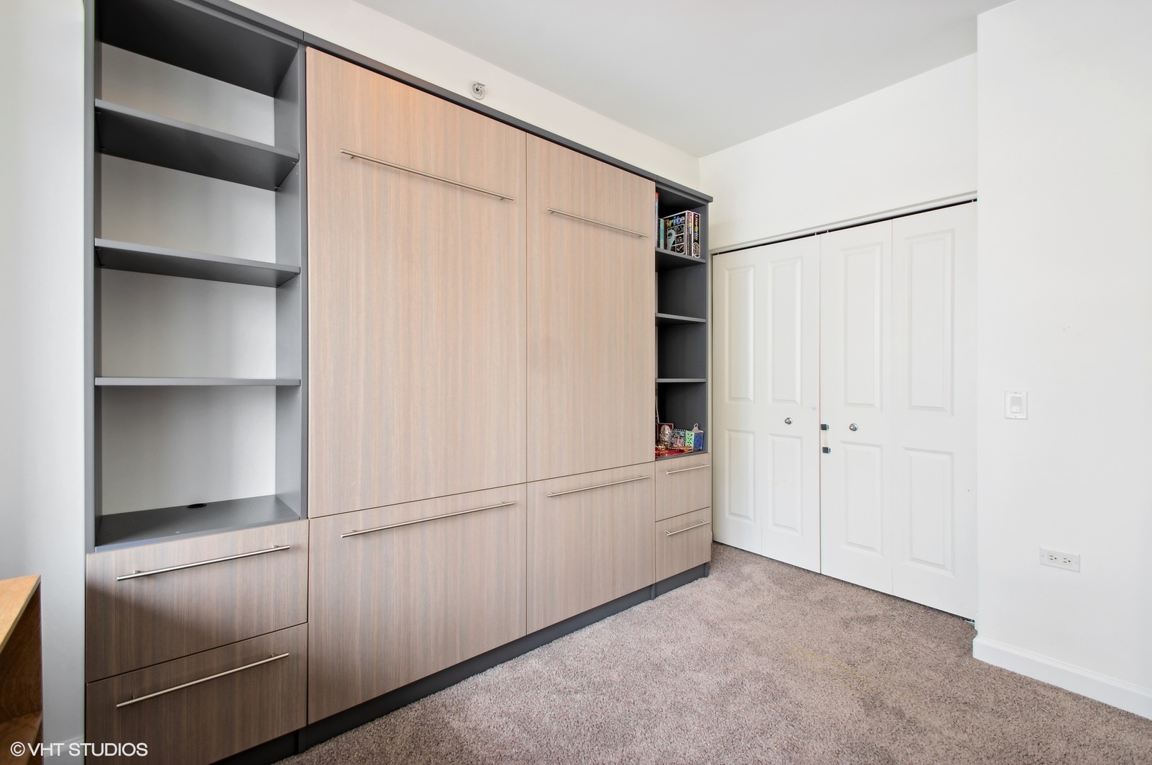 100 E 14th Street Unit: 1201