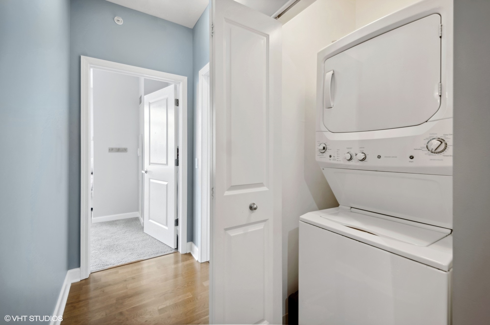 100 E 14th Street Unit: 1201